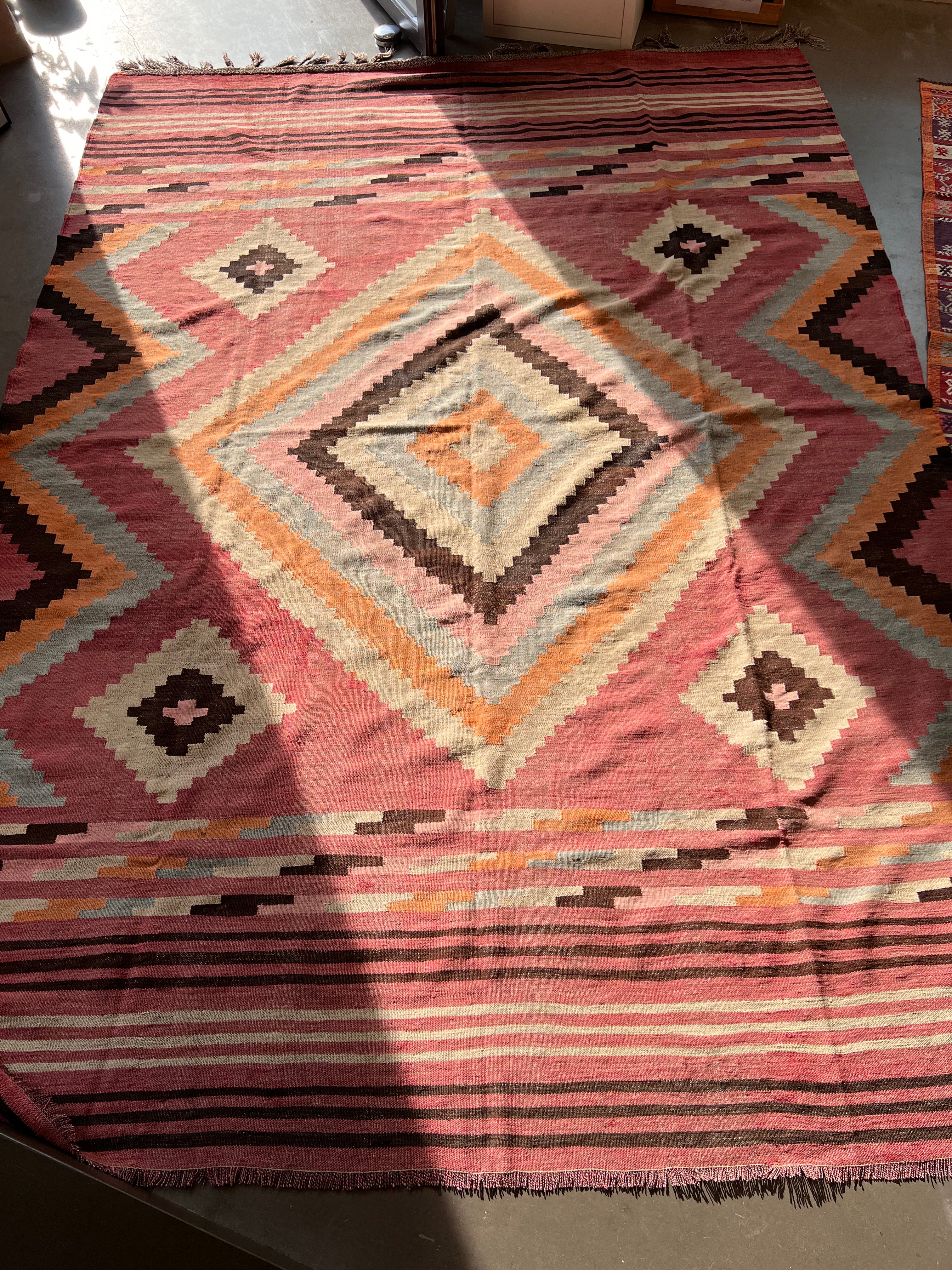 EMIRDAG Vintage Kelim 358x243cm - Wild Heart Free Soul