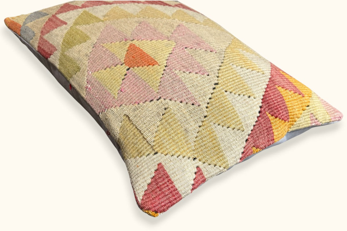 SU Vintage Kilim Cushion 60x40cm