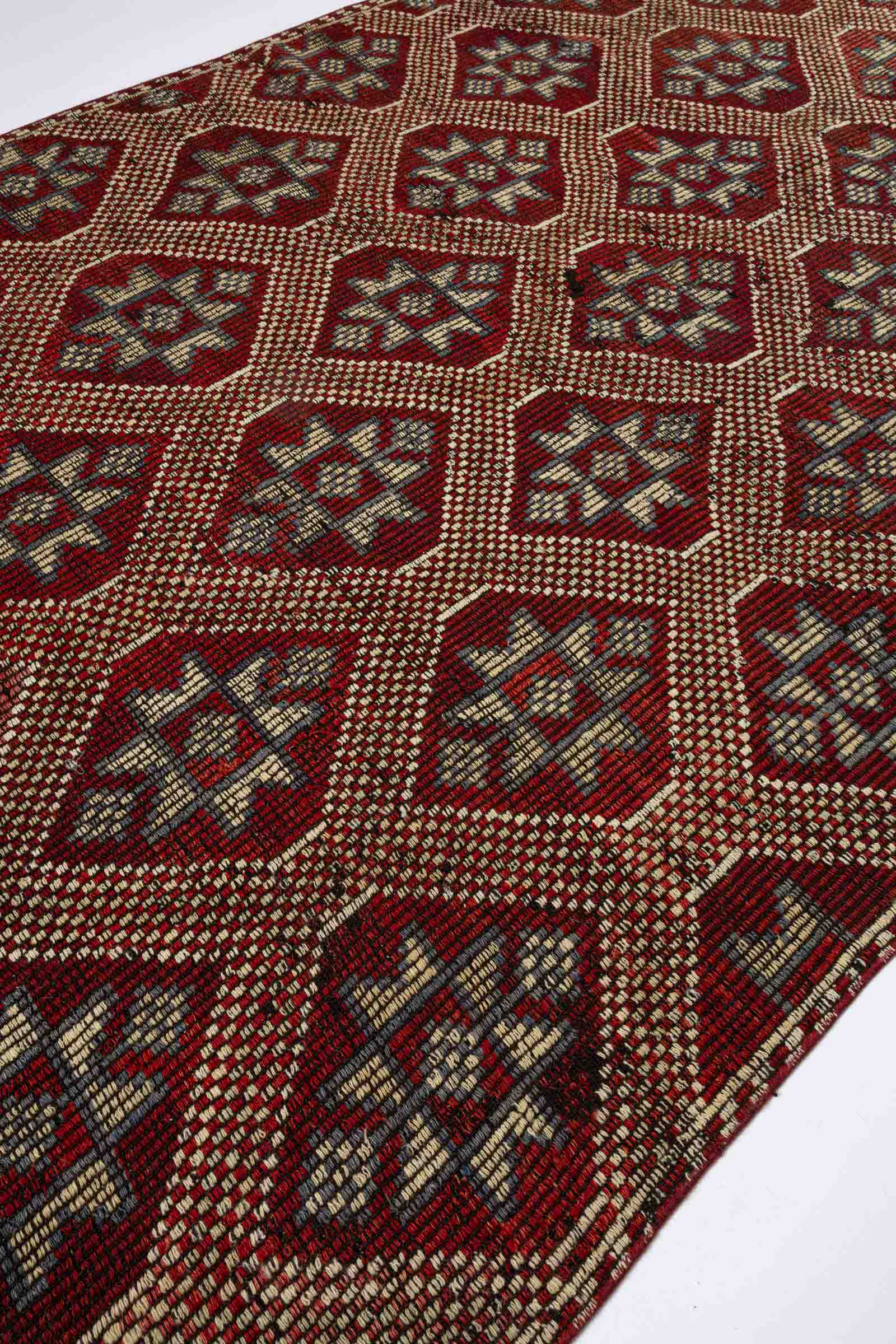 MUT Vintage Kilim 276x178cm