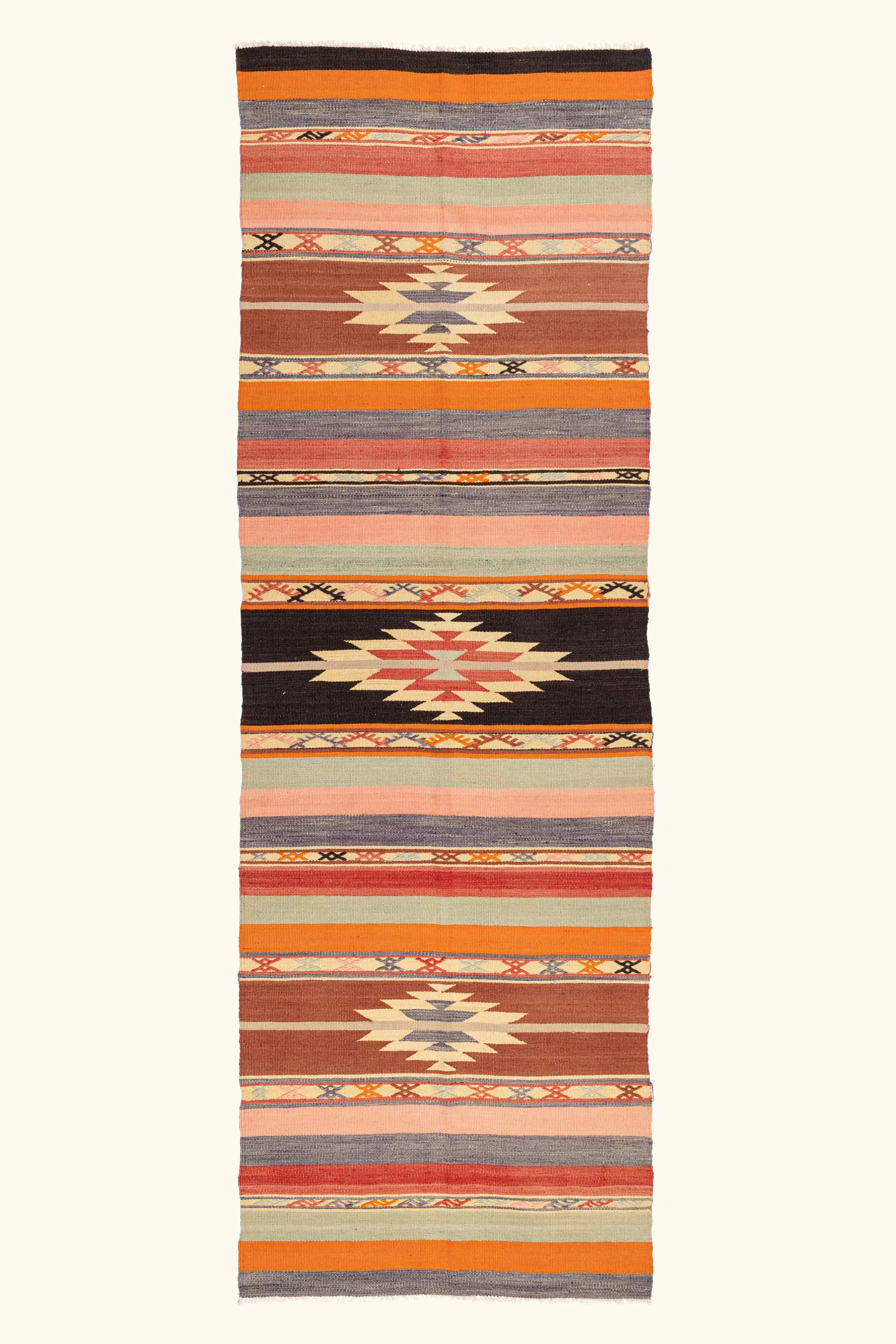 Länglicher Vintage-Kelim aus Denizli mit Streifen in Pastelltönen und zentralem Diamantmotiv – handgewebt, ca. 1960er Jahre