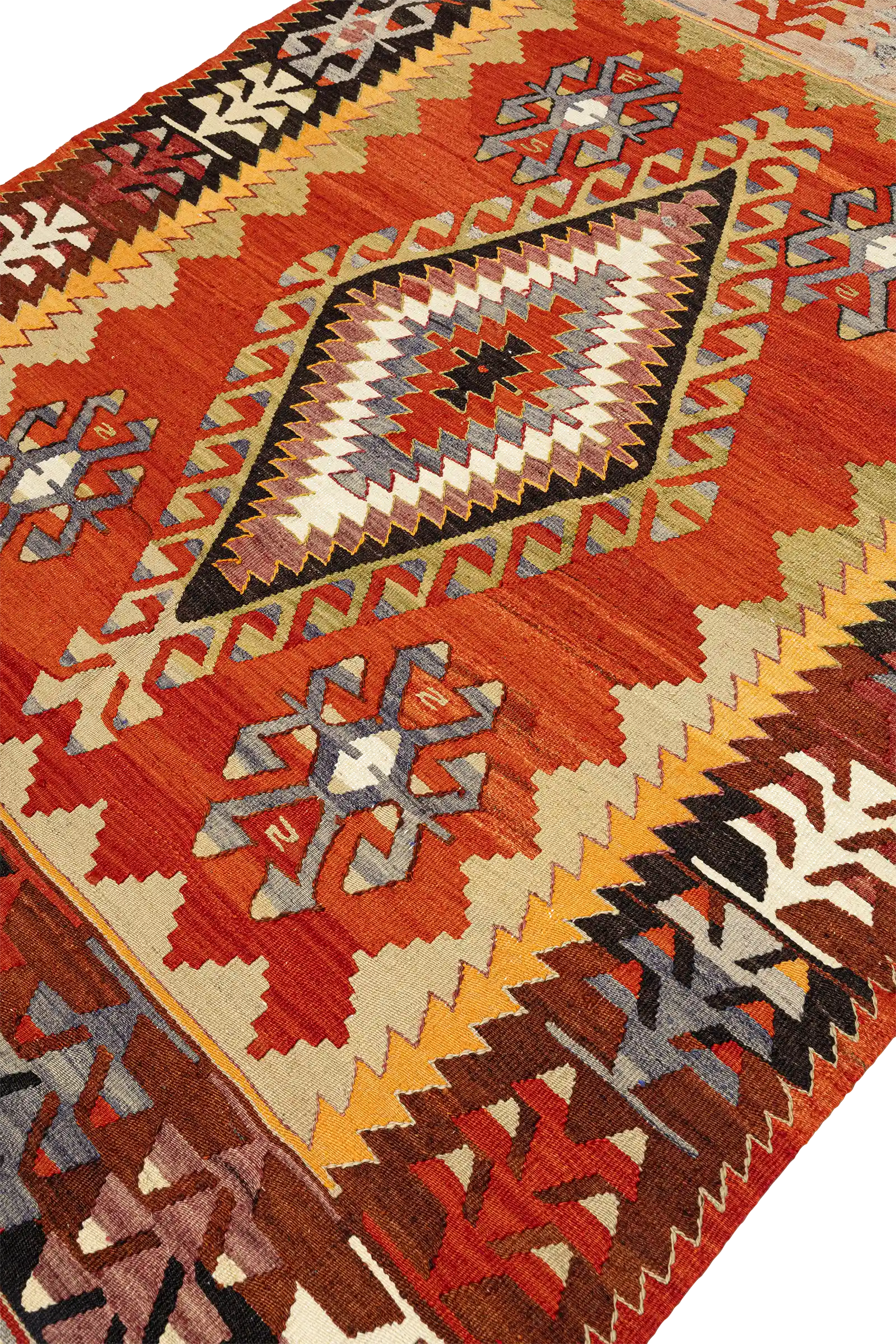 Schräge Seitenansicht des Kilims – betont die symmetrische Gestaltung und das lebhafte Zusammenspiel von Farbflächen und Musterfeldern