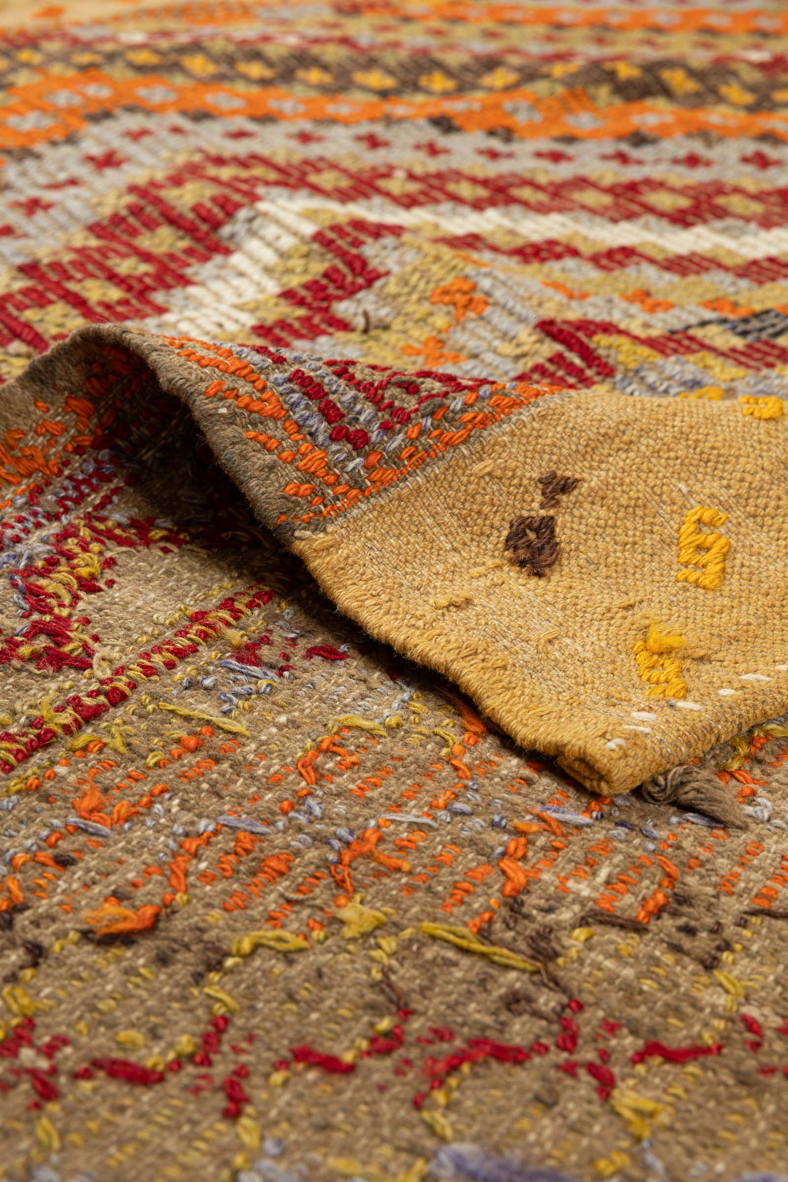 USAK Vintage Cicim Kelim 133x128cm