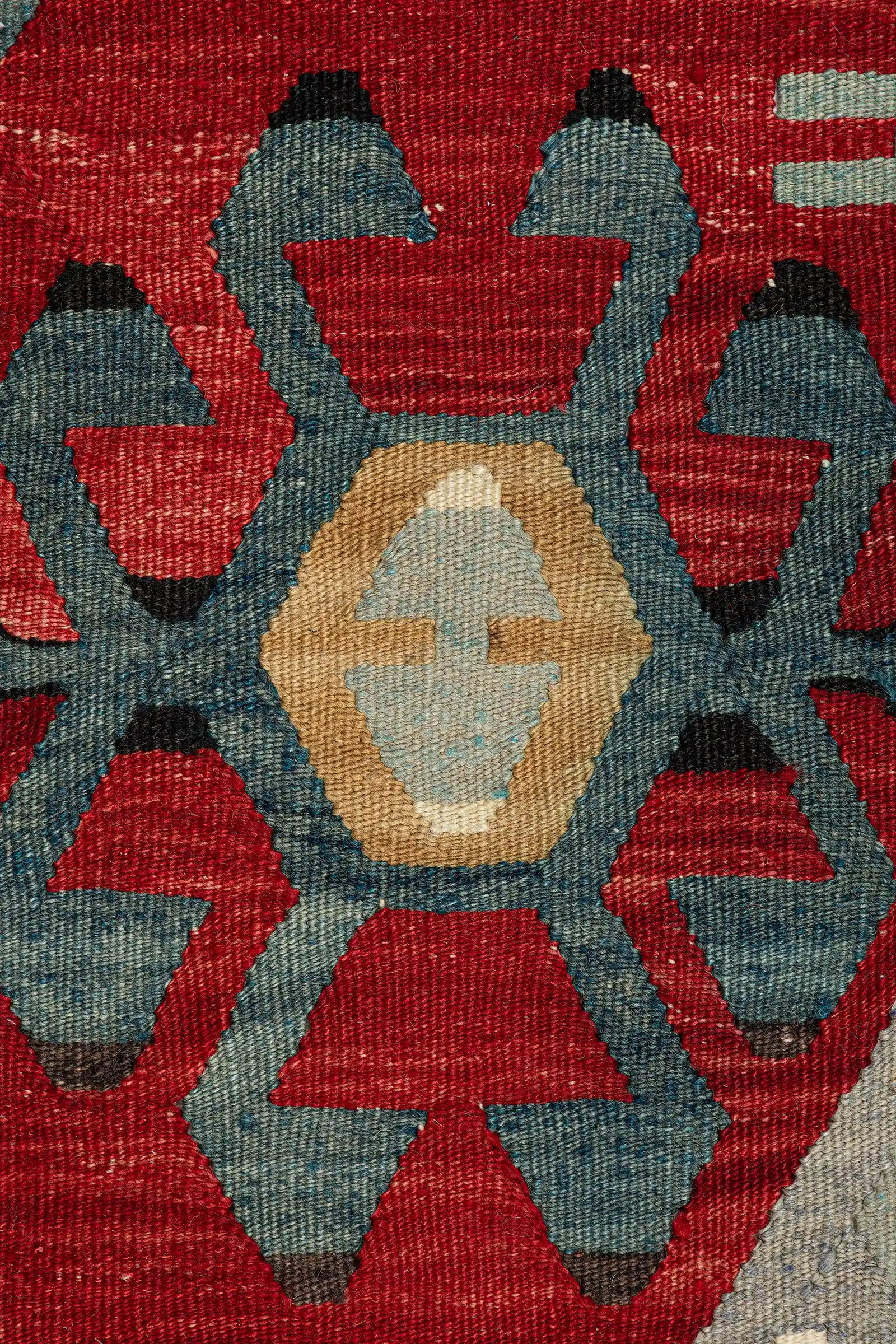 USAK Vintage Kilim 333x185cm