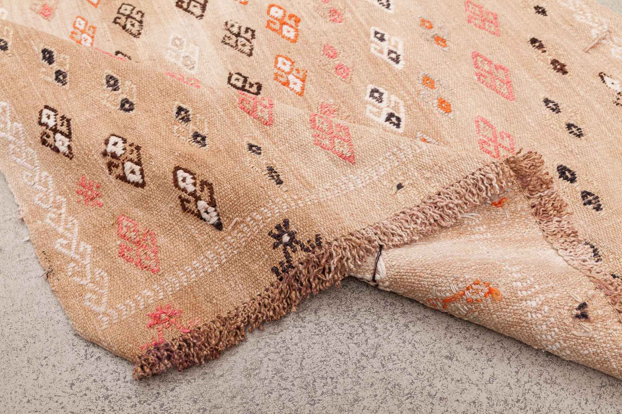 ADANA Vintage Kilim 113x88cm - Wild Heart Free Soul