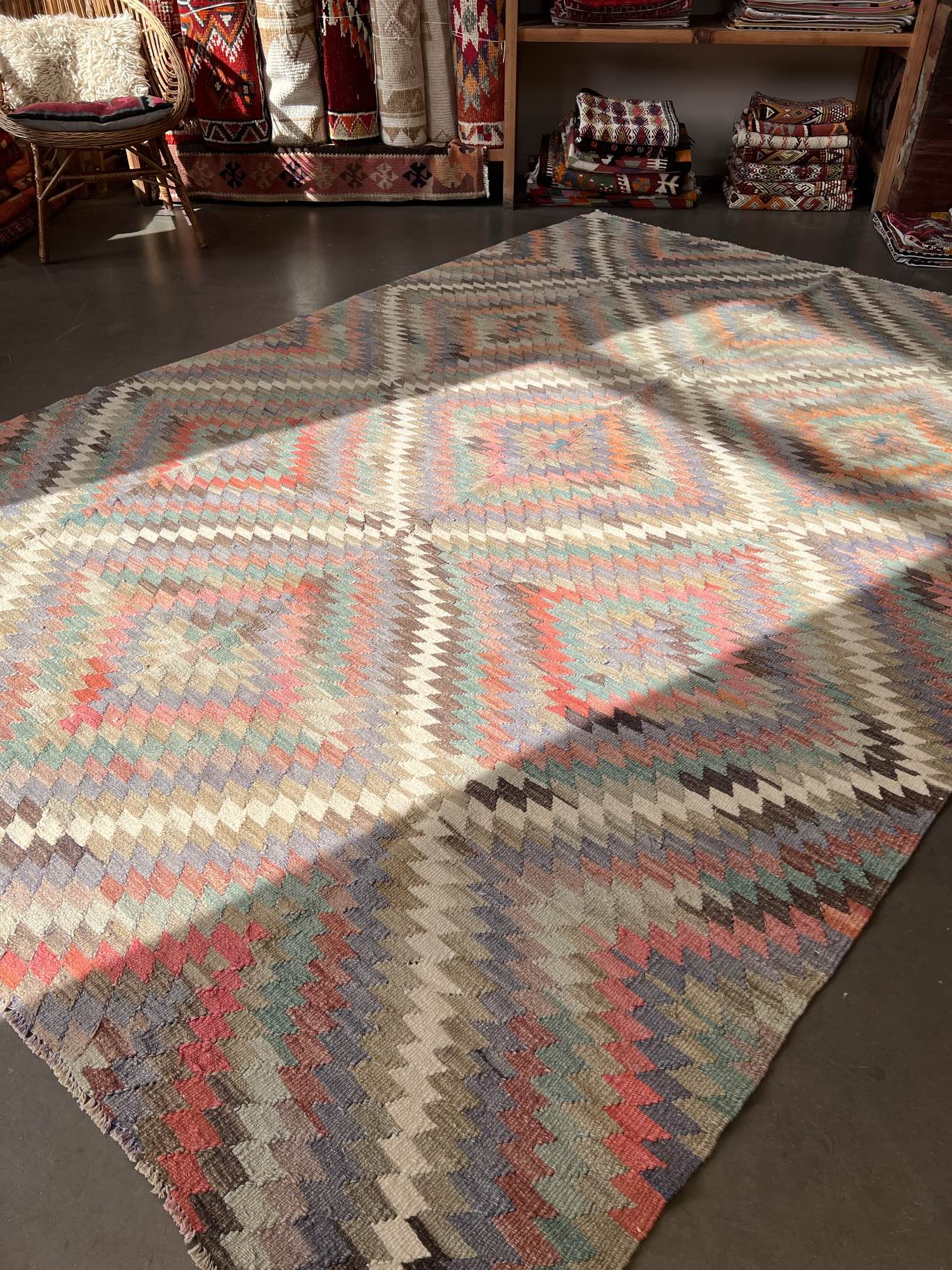 AFYON Vintage Kelim 316x216cm - Wild Heart Free Soul