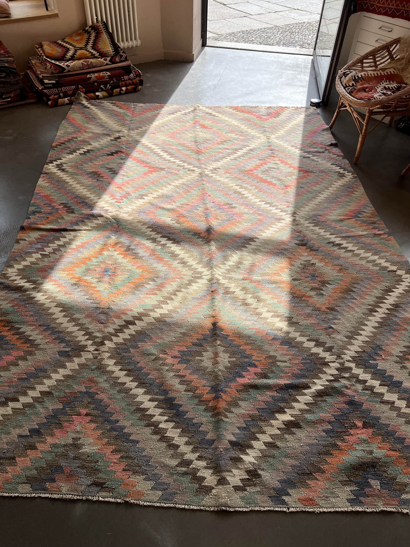 AFYON Vintage Kelim 316x216cm - Wild Heart Free Soul