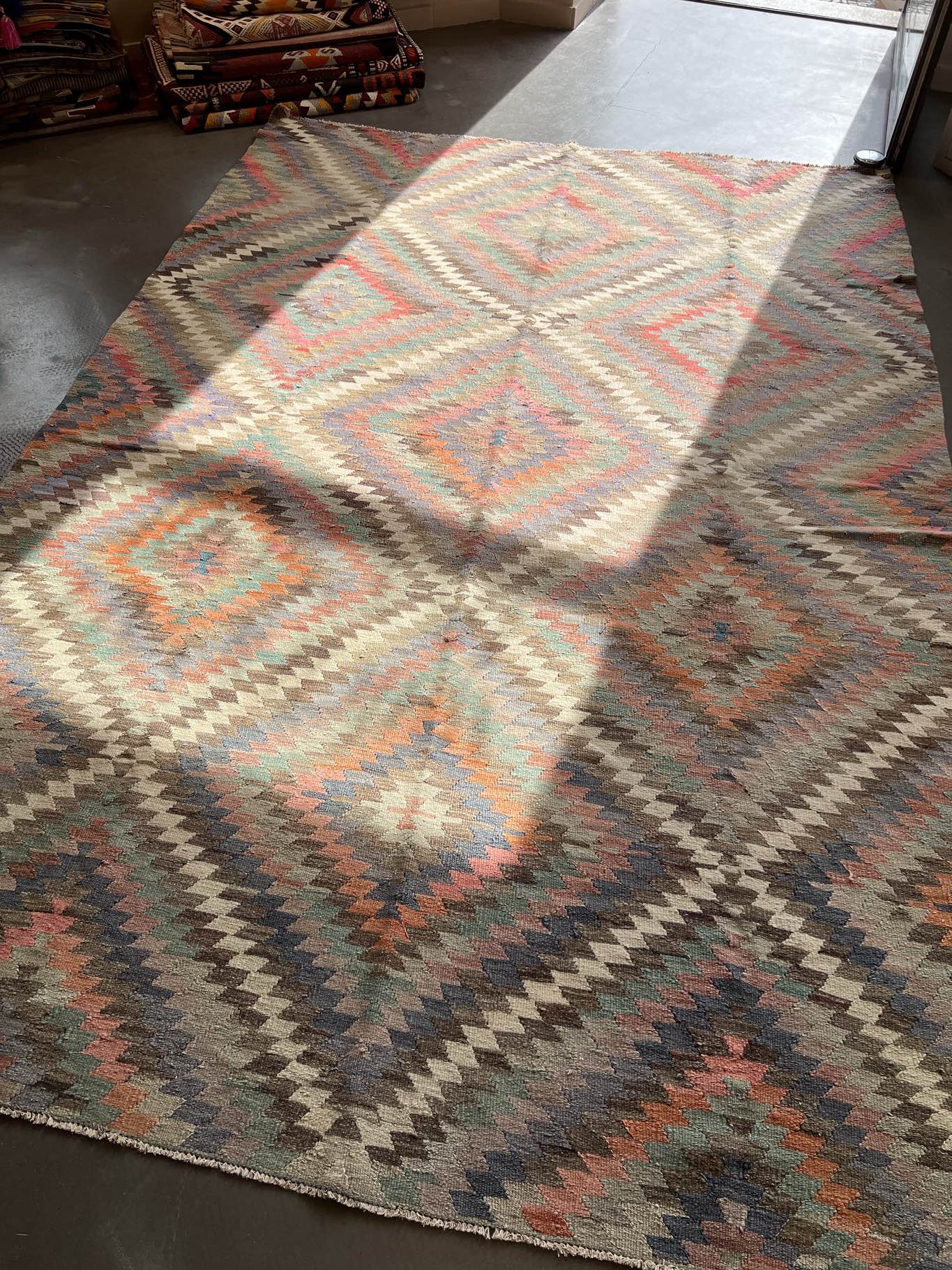 AFYON Vintage Kelim 316x216cm - Wild Heart Free Soul