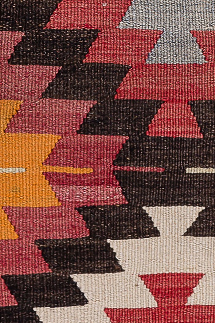 AFYON Vintage Kilim 131x126cm - Wild Heart Free Soul