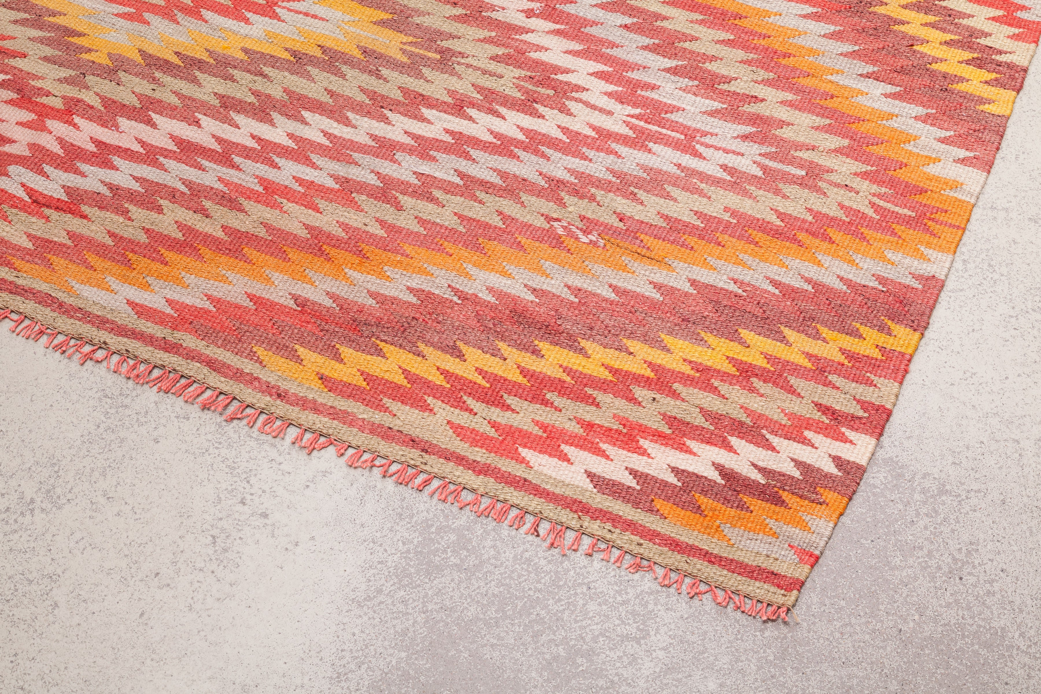 AFYON Vintage Kilim 334x172 cm - Wild Heart Free Soul