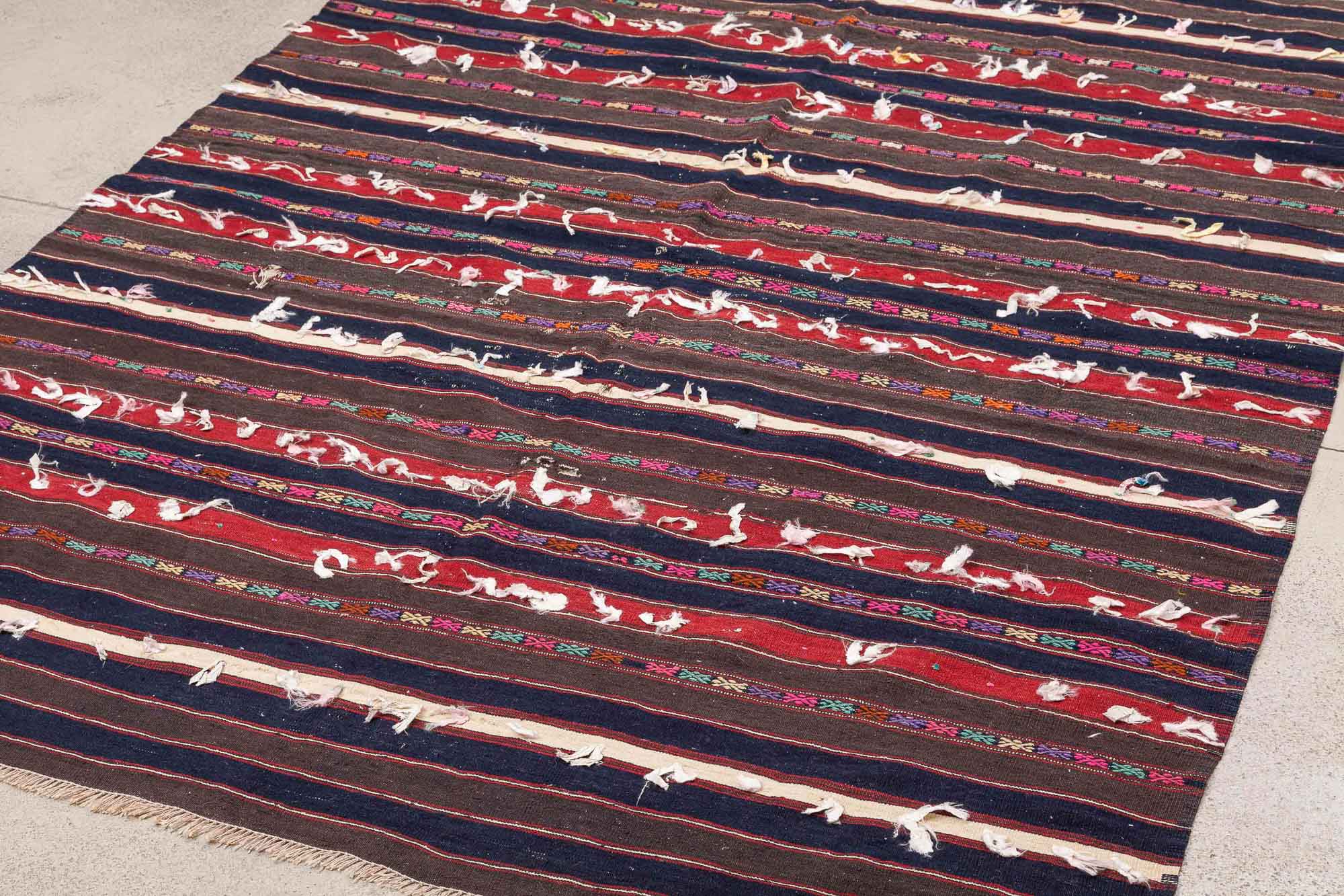 BALIKESIR Vintage Kilim 198x156cm - Wild Heart Free Soul