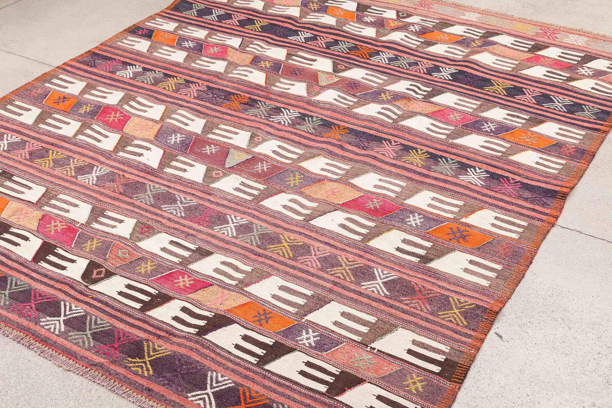 BALIKESIR Vintage Kilim 240x194cm - Wild Heart Free Soul