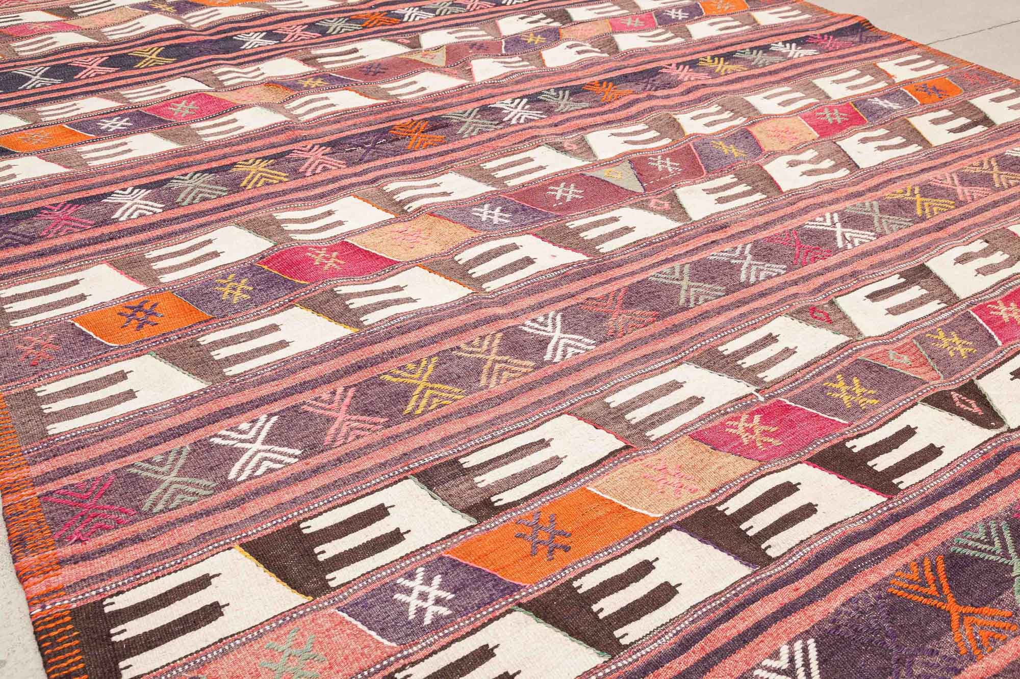 BALIKESIR Vintage Kilim 240x194cm - Wild Heart Free Soul