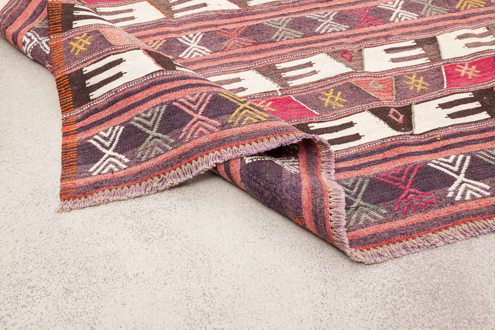 BALIKESIR Vintage Kilim 240x194cm - Wild Heart Free Soul
