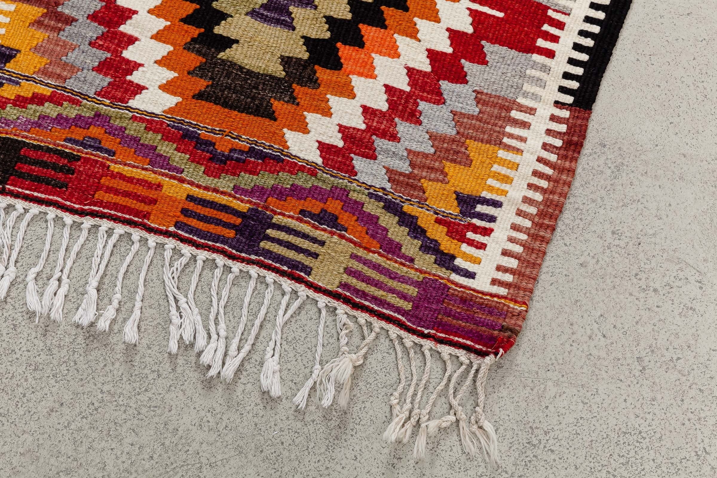 BARAK Vintage Kilim 120x83cm - Wild Heart Free Soul