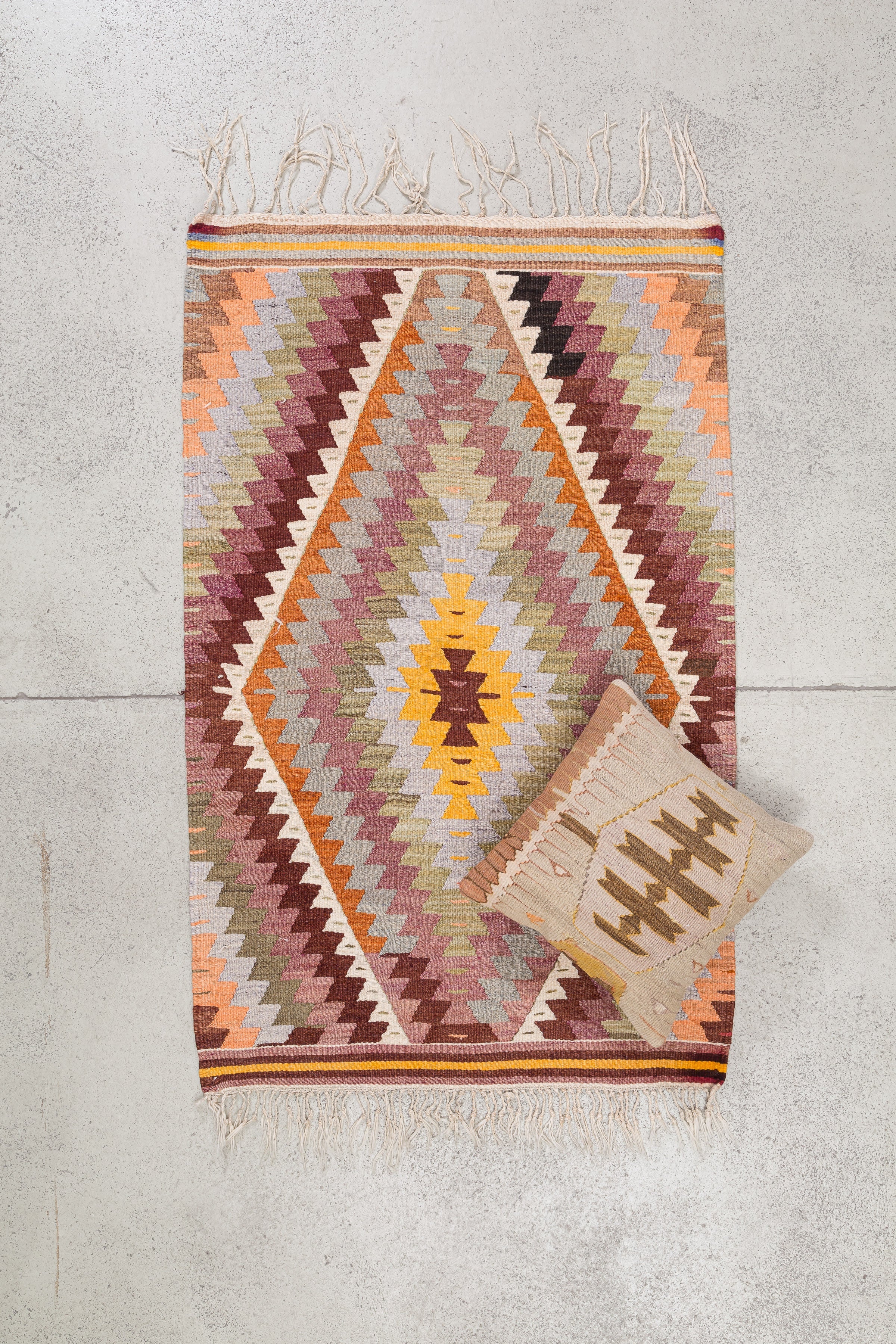 BARAK Vintage Kilim 135x88cm - Wild Heart Free Soul