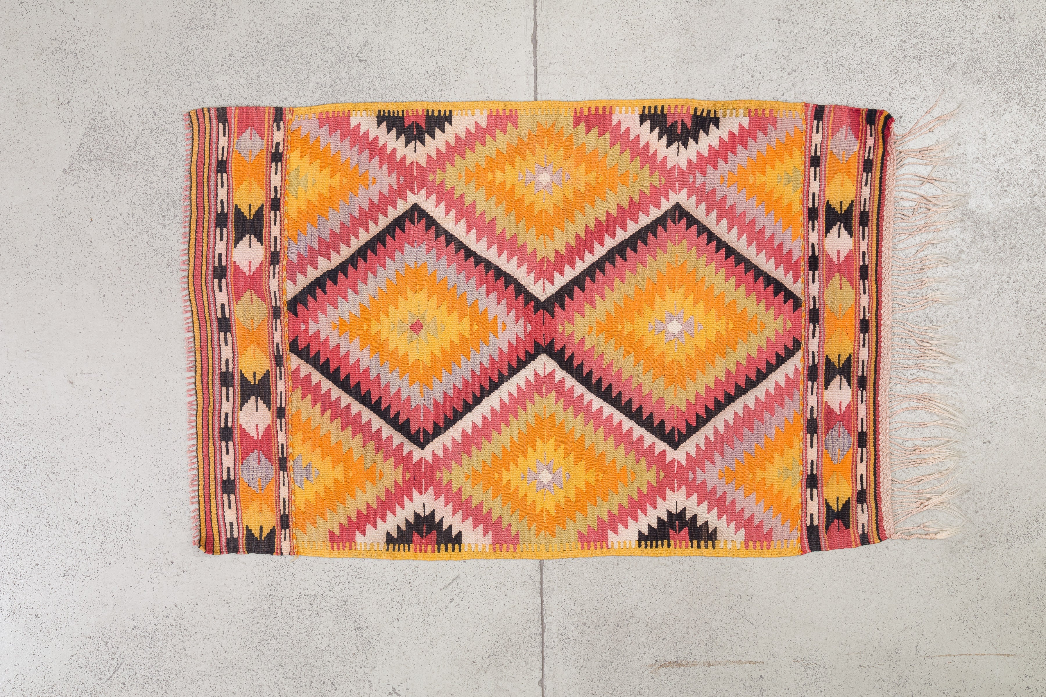 BARAK Vintage Kilim 137x89cm - Wild Heart Free Soul