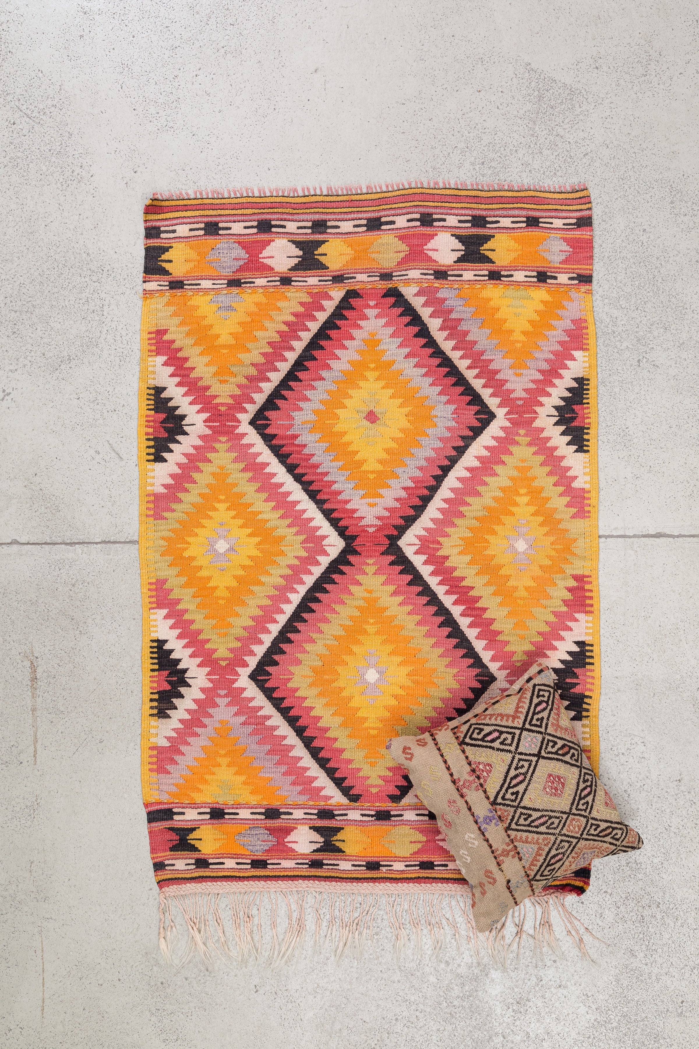 BARAK Vintage Kilim 137x89cm - Wild Heart Free Soul