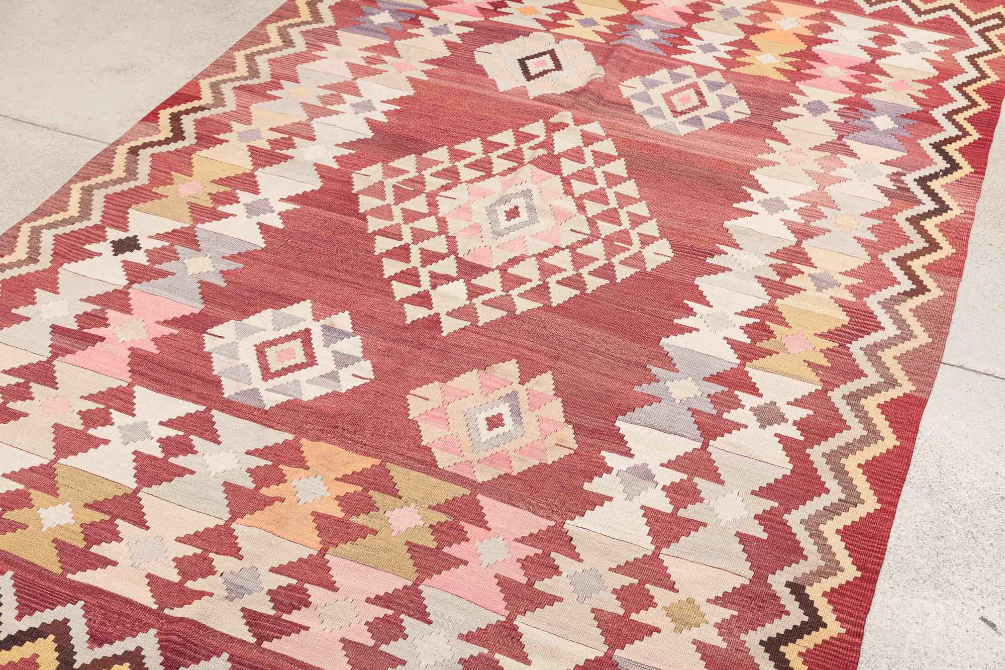 KARAKECILI Vintage Kelim 251x163cm - Wild Heart Free Soul