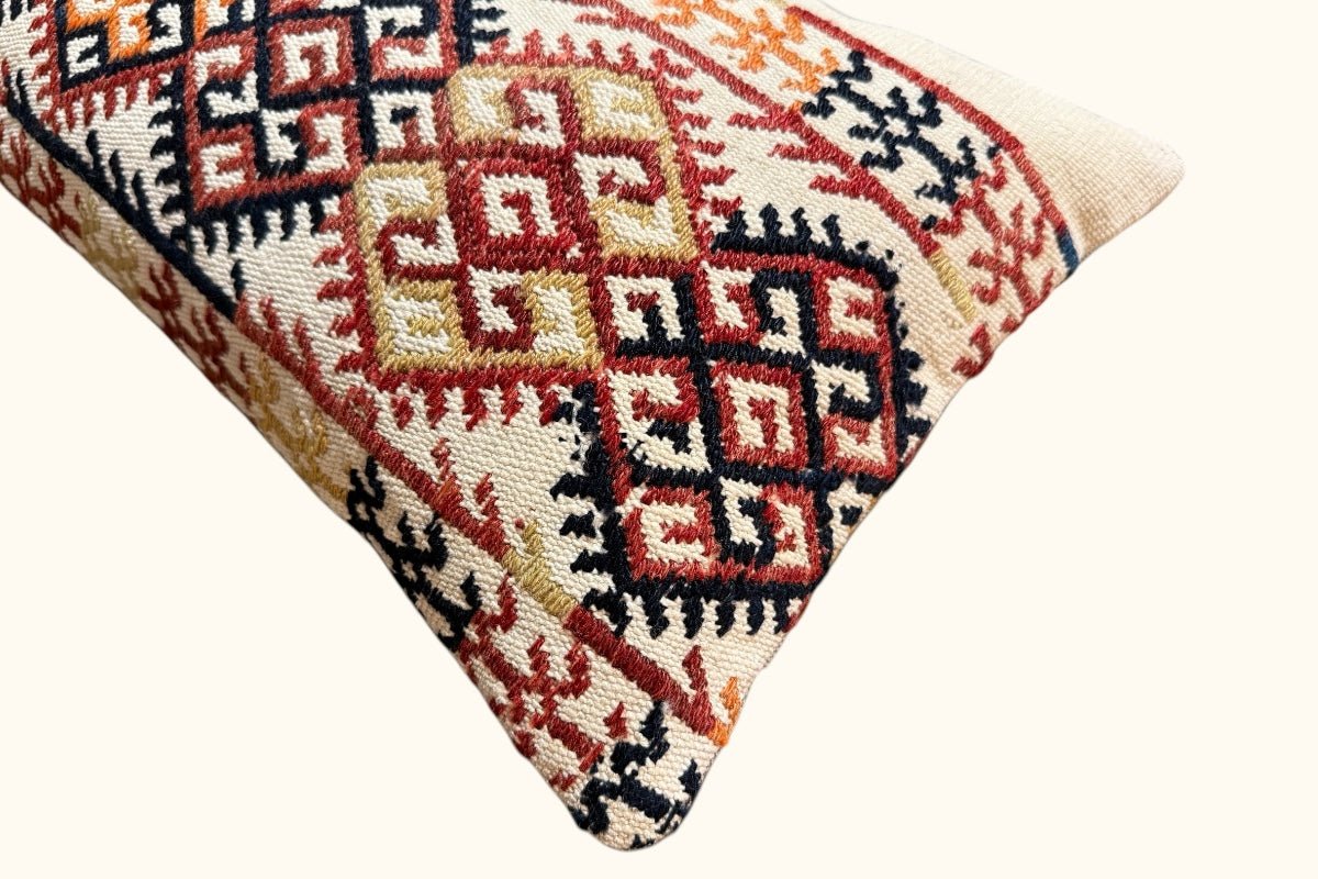 Kelim Kissen Emel 50x30cm - Wild Heart Free Soul