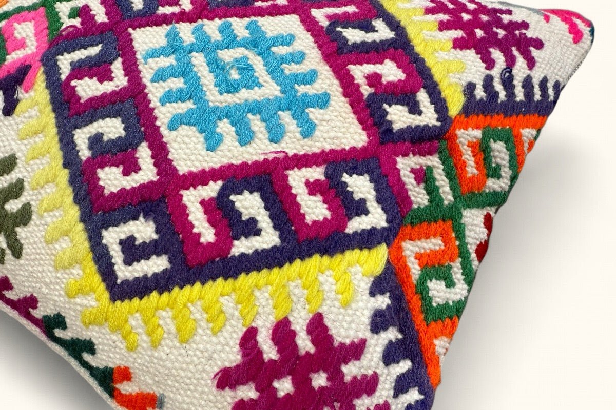 Kelim Kissen Esra 50x30cm - Wild Heart Free Soul