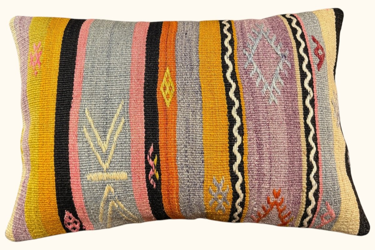 Kelim Kissen İrem 60x40cm - Wild Heart Free Soul