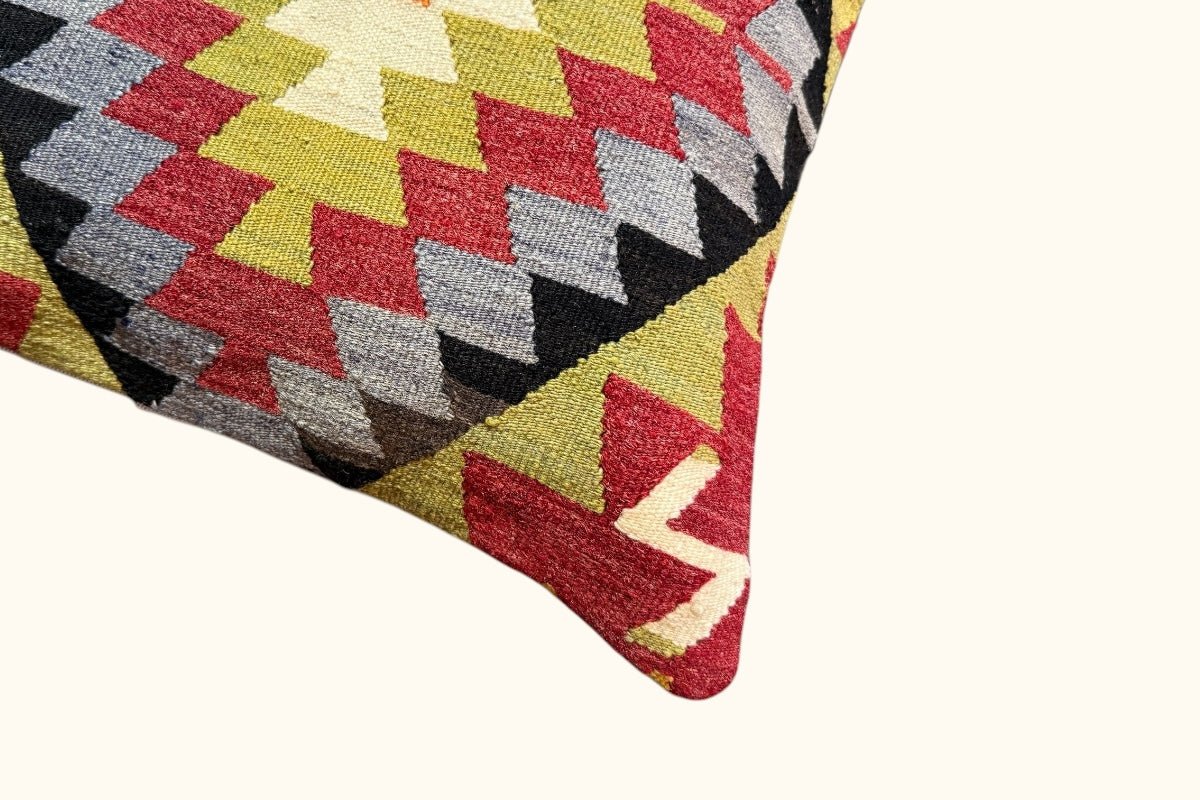 Kelim Kissen Kara 50x50cm - Wild Heart Free Soul