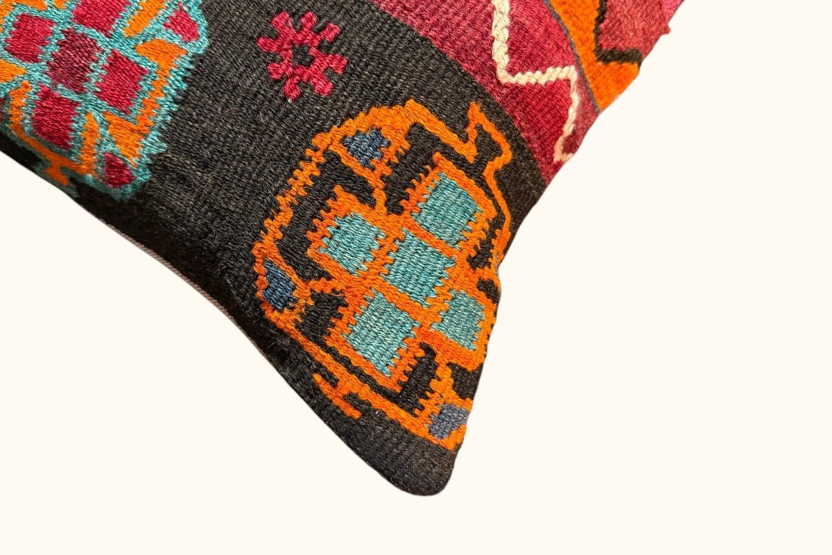 Kelim Kissen Kubilay 50x50cm - Wild Heart Free Soul