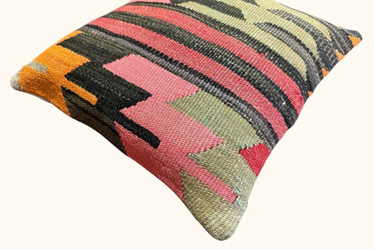 Kelim Kissen Yılmaz 40x40cm - Wild Heart Free Soul