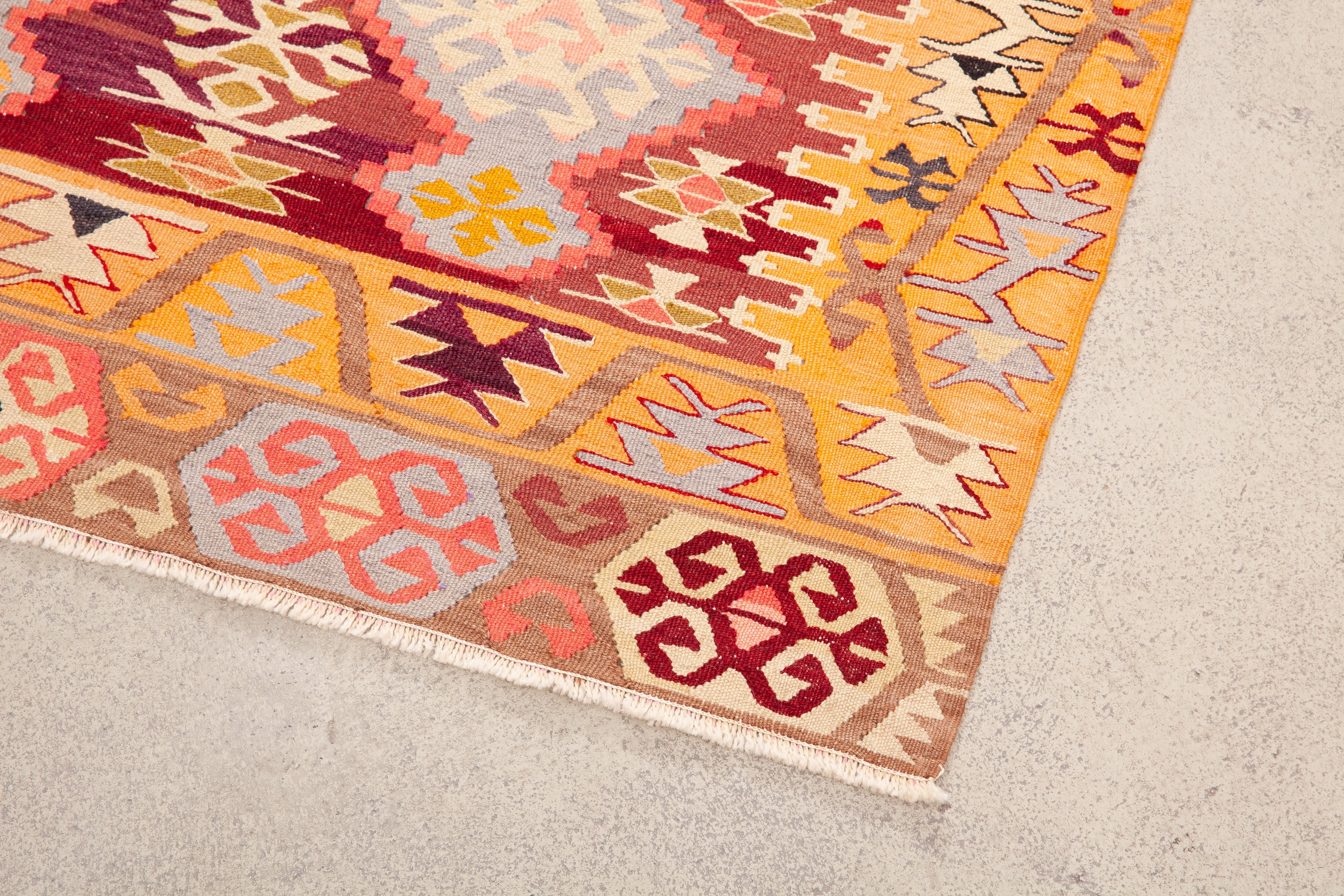 Kilim Peaches 181x120cm - Wild Heart Free Soul