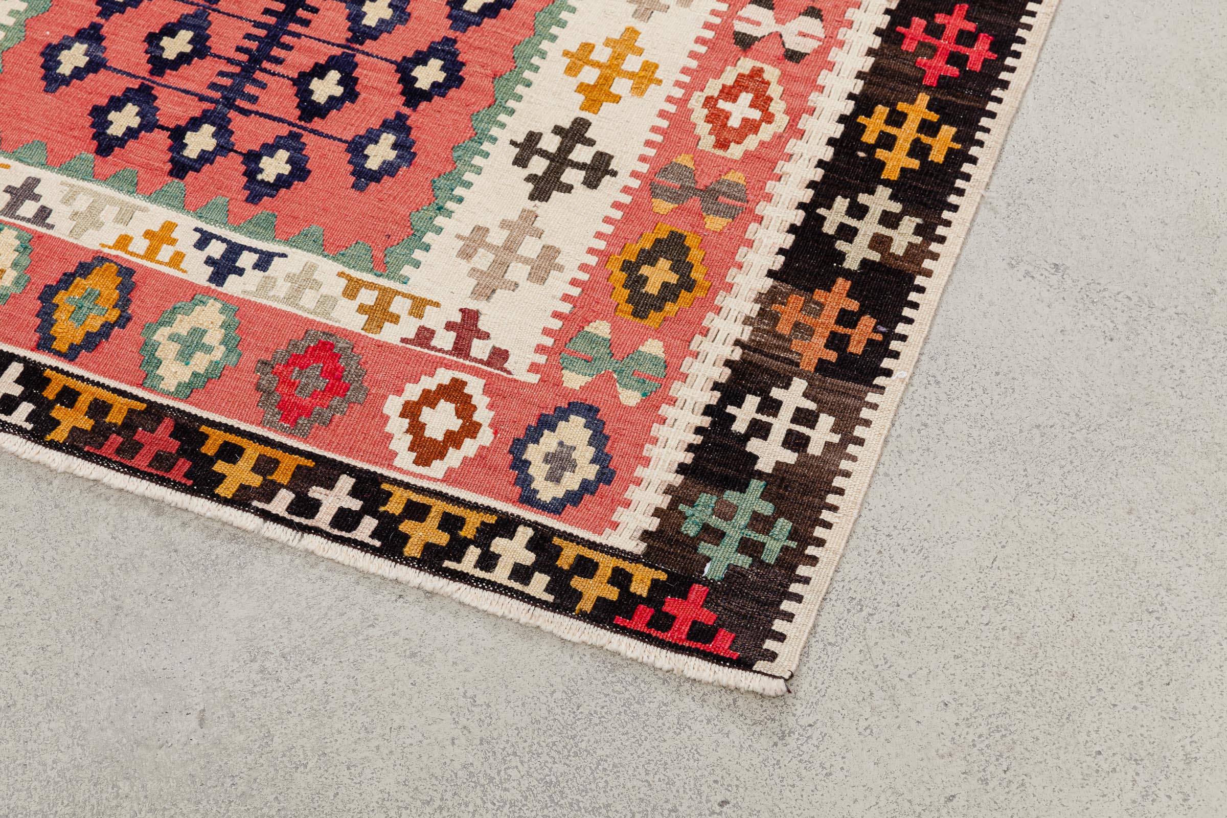 Kilim World Tree 175x121cm - Wild Heart Free Soul