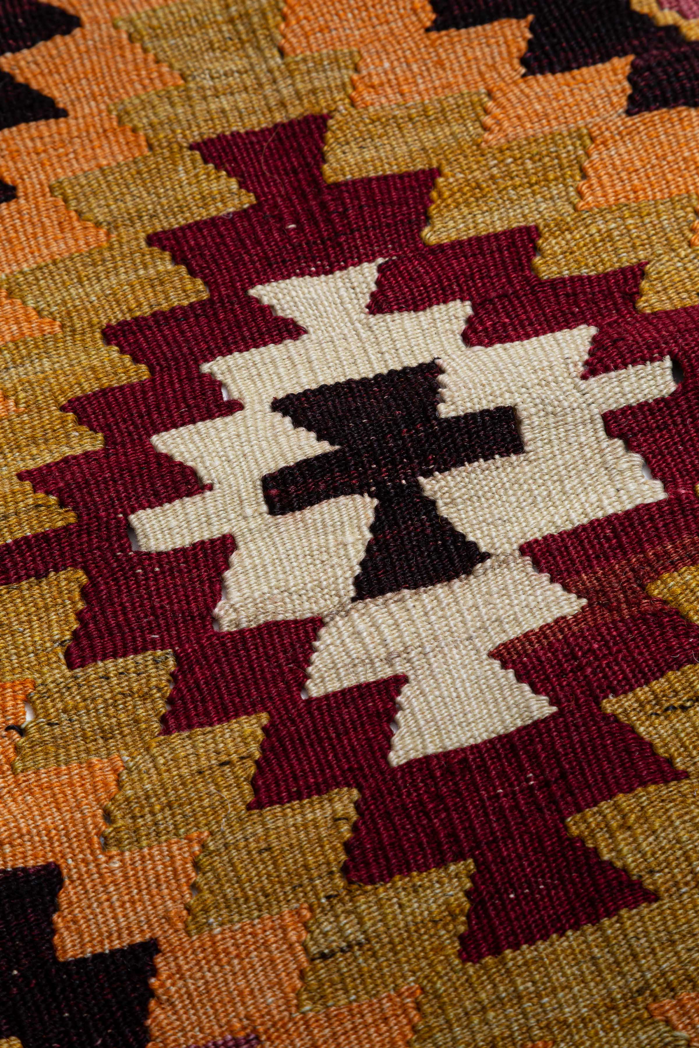 KOPRUBASI Vintage Kelim Teppich 251cm x 85cm - Wild Heart Free Soul