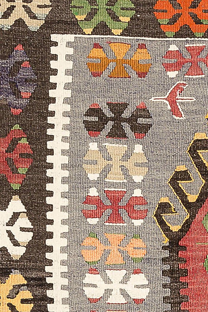 KULA Vintage Kilim 127x106cm - Wild Heart Free Soul