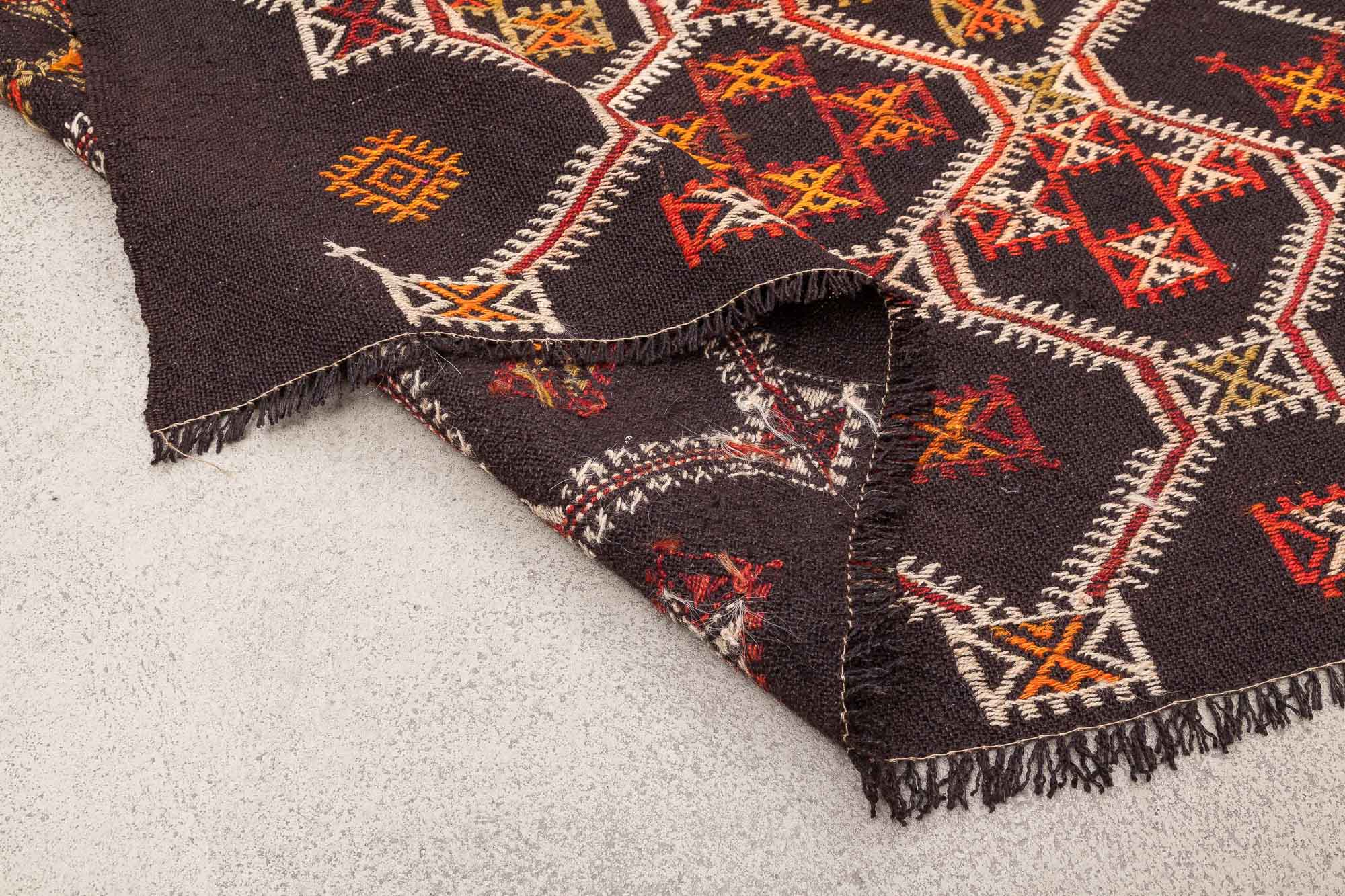 MUT Vintage Kilim 240x143cm - Wild Heart Free Soul