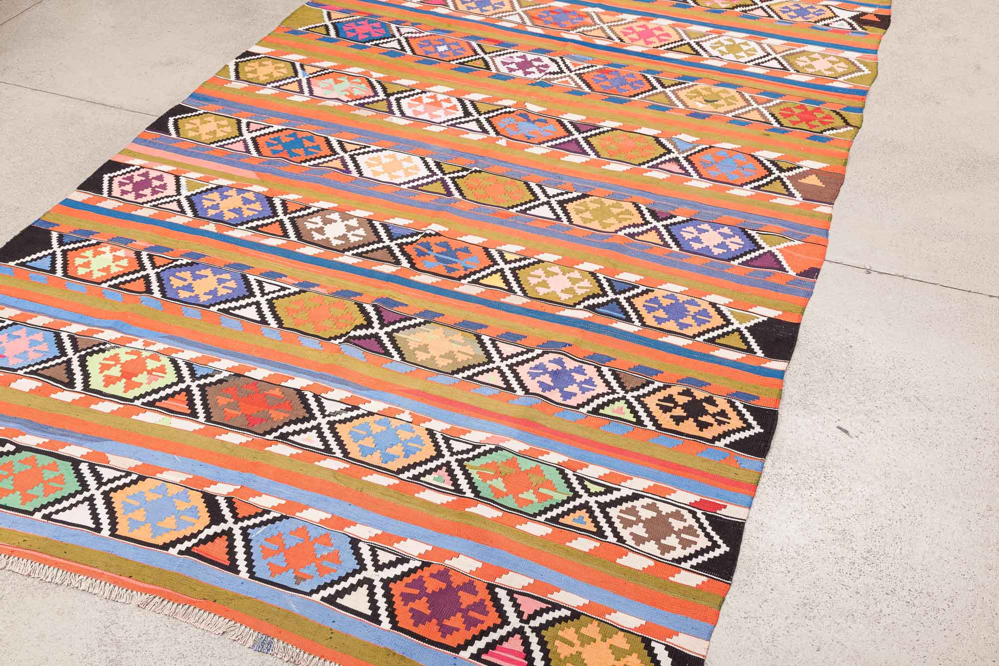 SIVAS Vintage Kilim 270x168cm - Wild Heart Free Soul