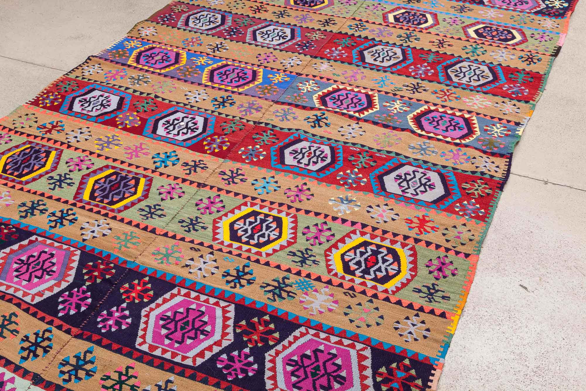 SIVAS Vintage Kilim 313x170cm - Wild Heart Free Soul