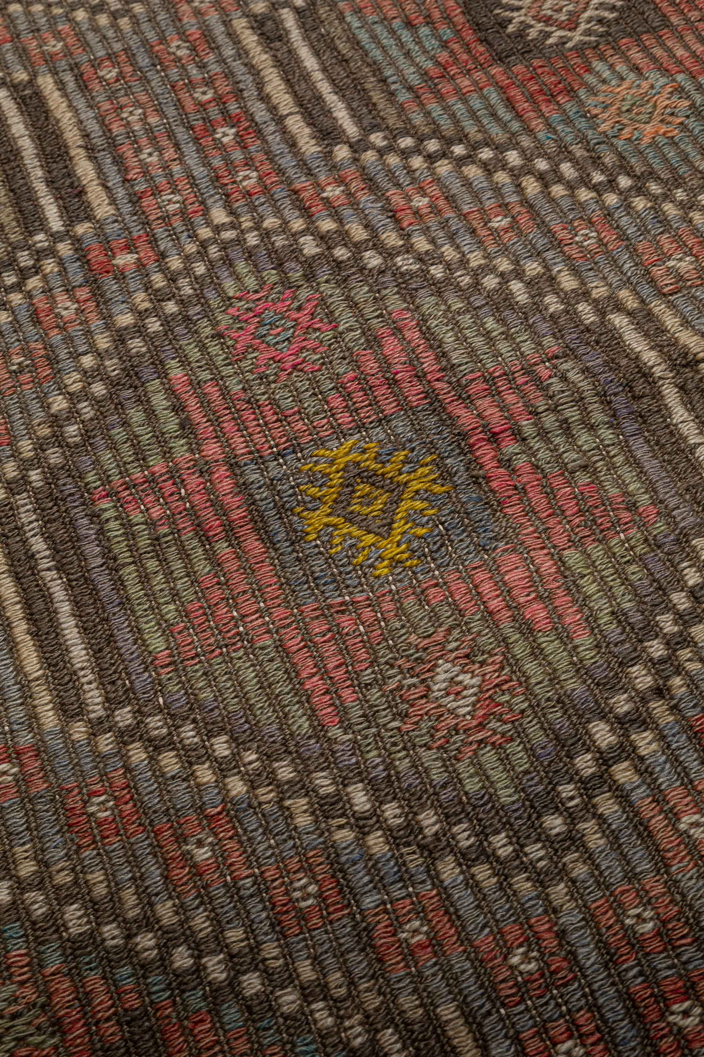 USAK Vintage Cicim Kelim 270x182cm - Wild Heart Free Soul