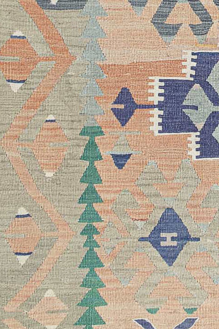 USAK Vintage Kelim 236x179cm - Wild Heart Free Soul