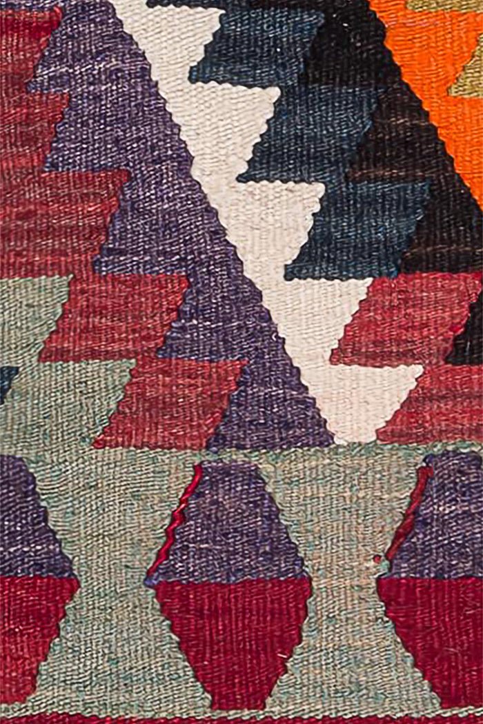 USAK Vintage Kilim 106x84cm - Wild Heart Free Soul