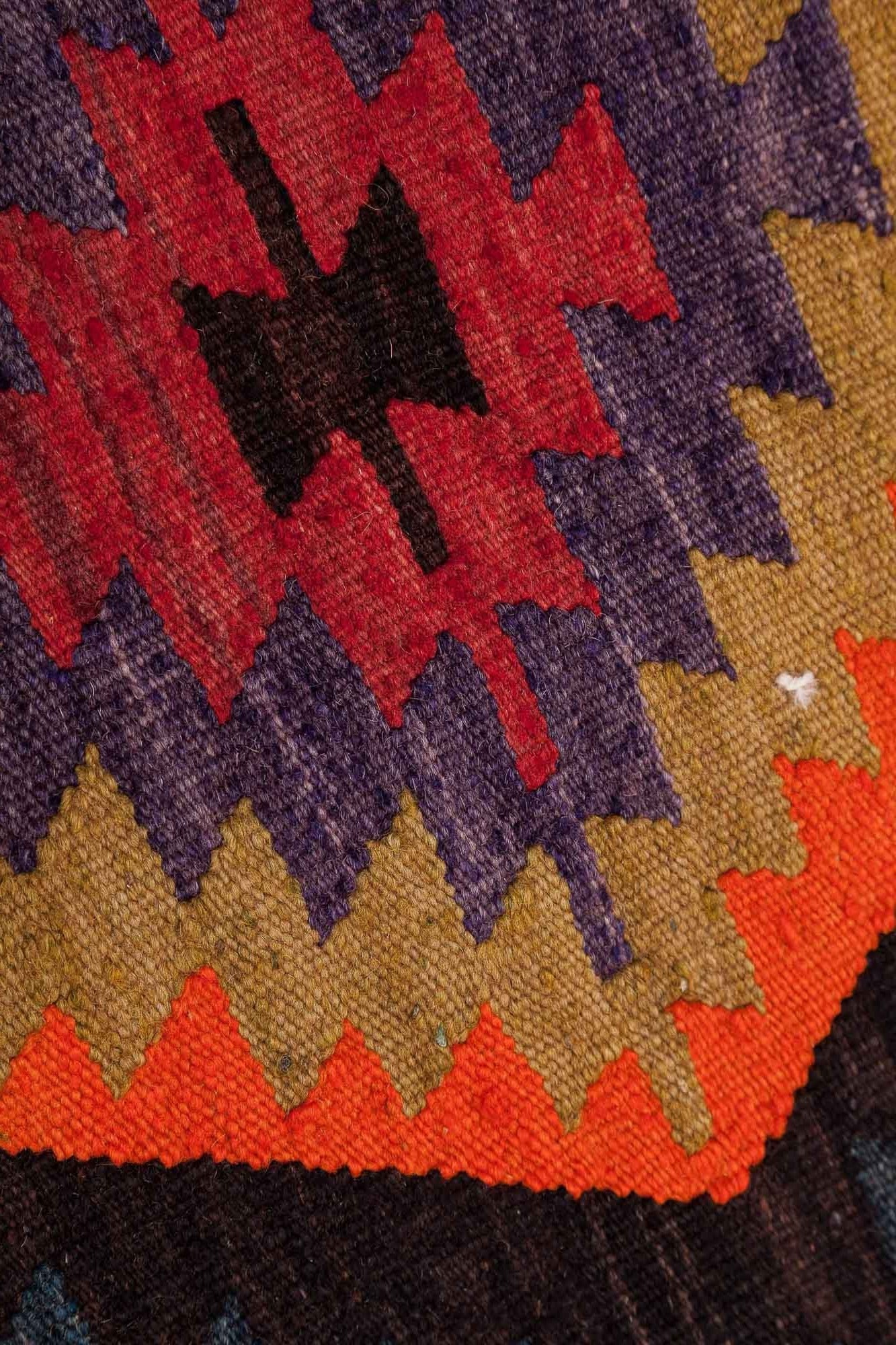 USAK Vintage Kilim 106x84cm - Wild Heart Free Soul