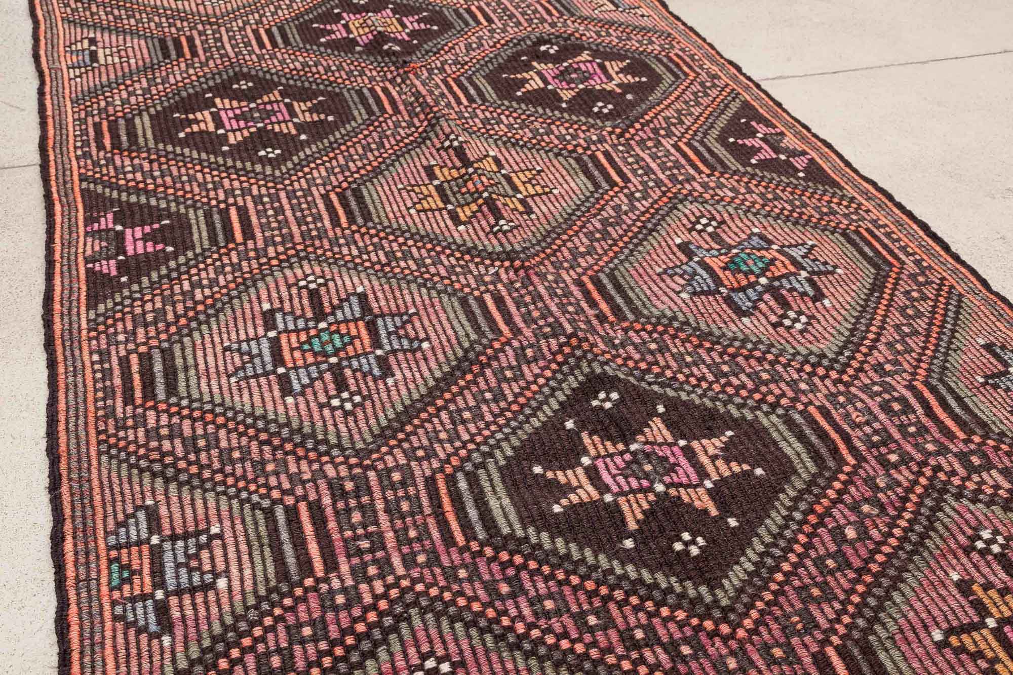 USAK Vintage Kilim 316x106 cm - Wild Heart Free Soul