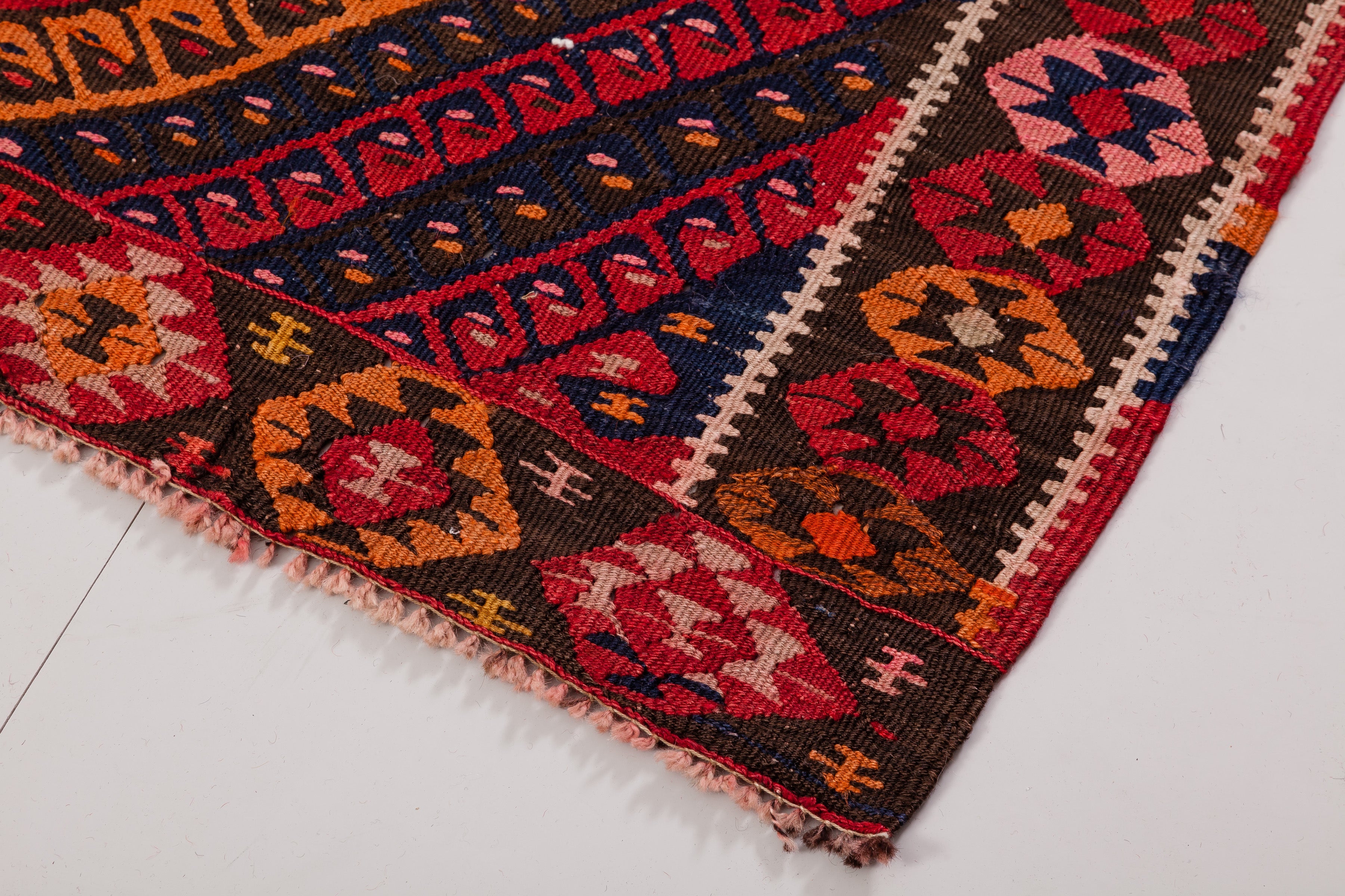 VAN Vintage Kilim 305x130cm - Wild Heart Free Soul