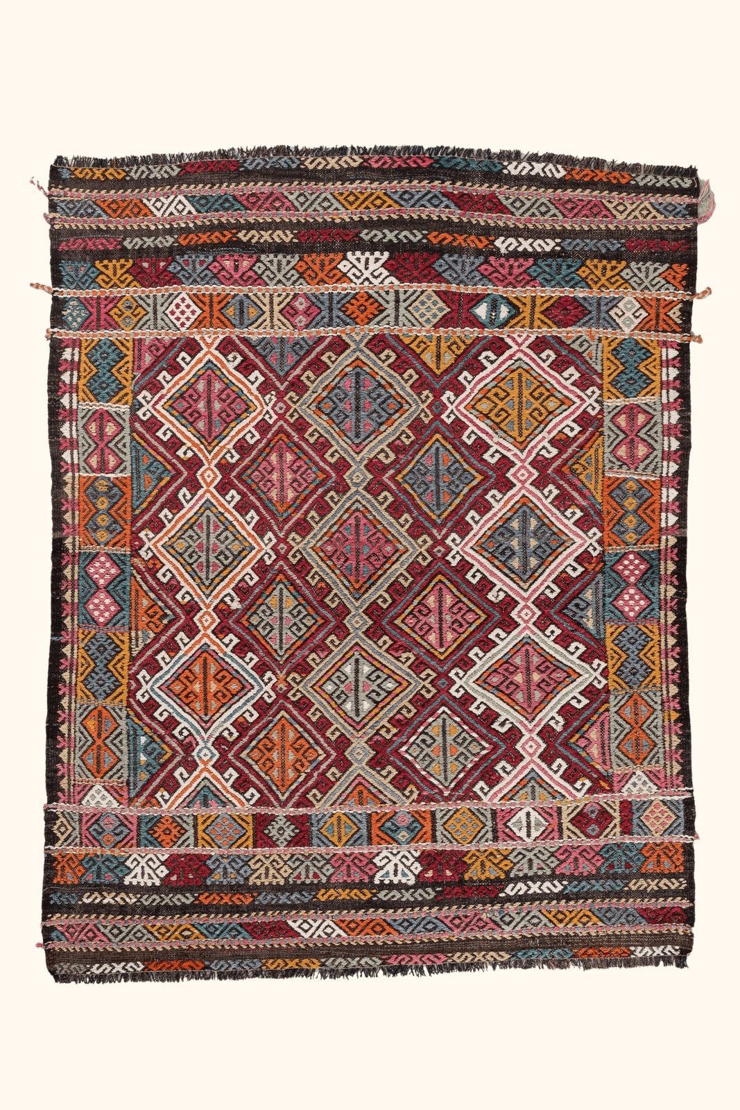Vintage Cicim Kilim Usak 162x128cm - Wild Heart Free Soul