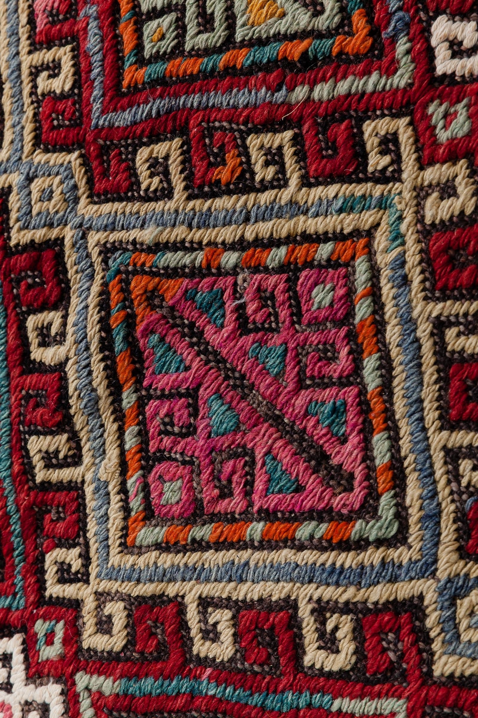 Vintage Cicim Kilim Usak 162x128cm - Wild Heart Free Soul