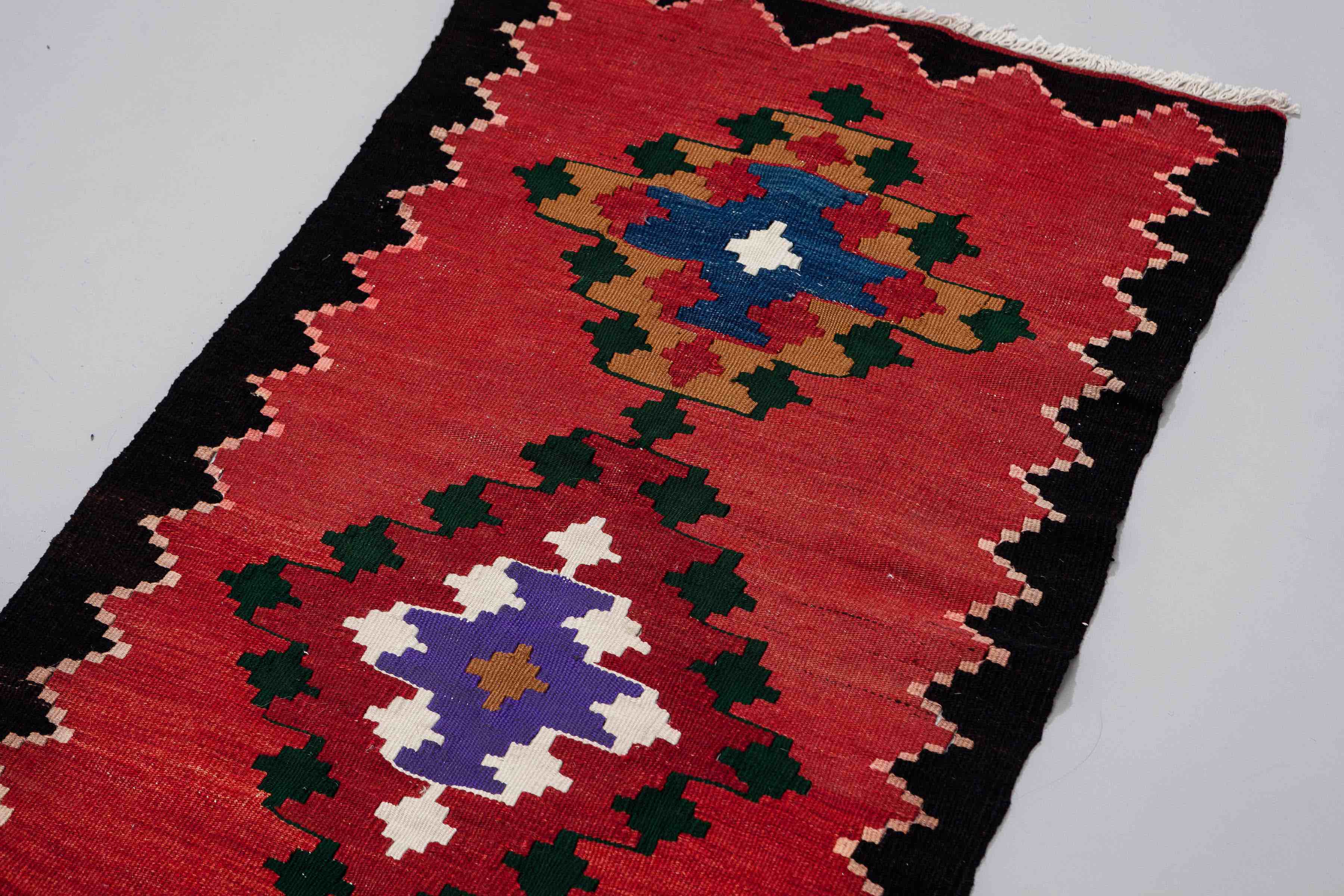 Vintage Kilim 1990s, Esme 110x65cm - Wild Heart Free Soul