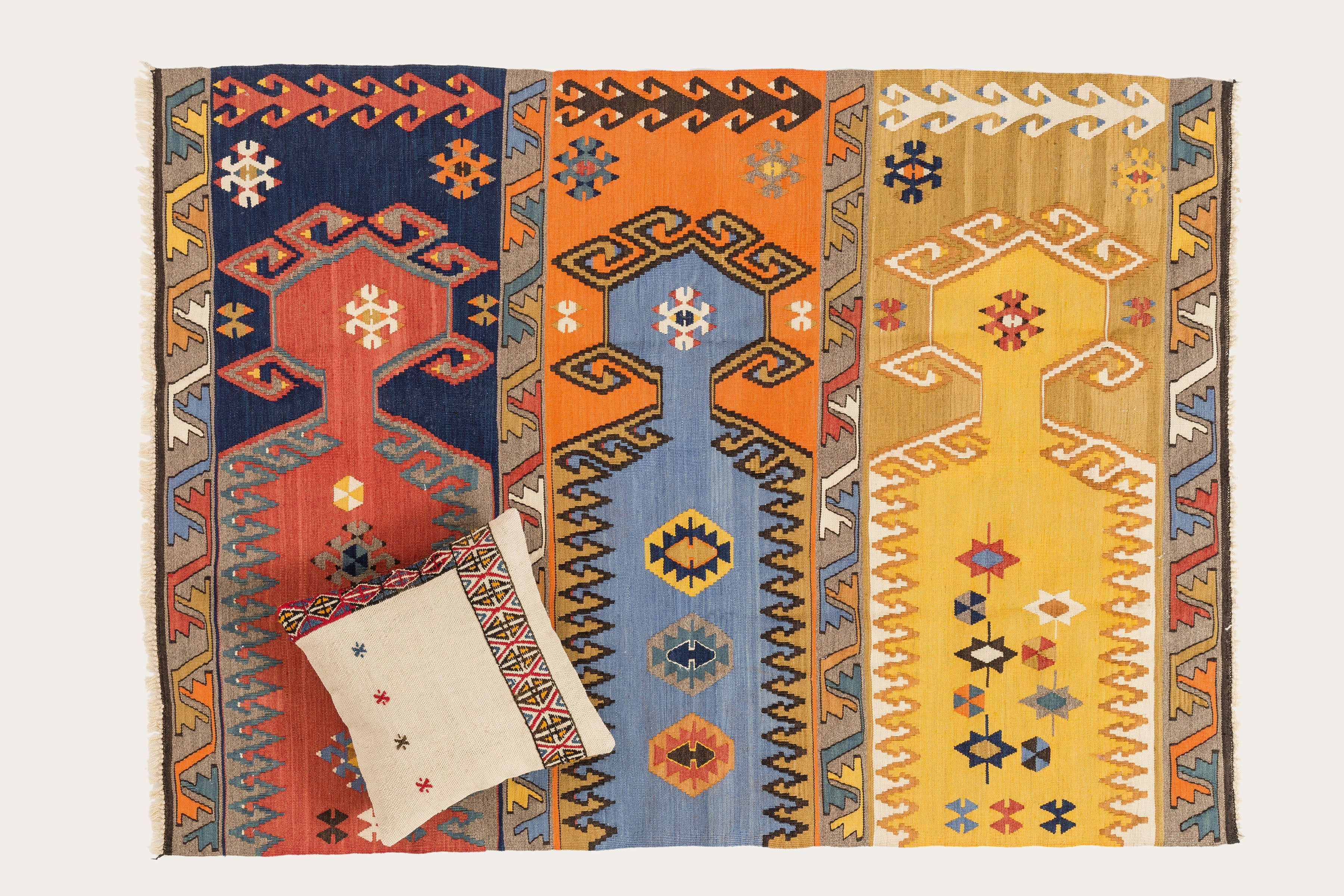 Vintage Kilim 1990s, Konya 174x127cm - Wild Heart Free Soul