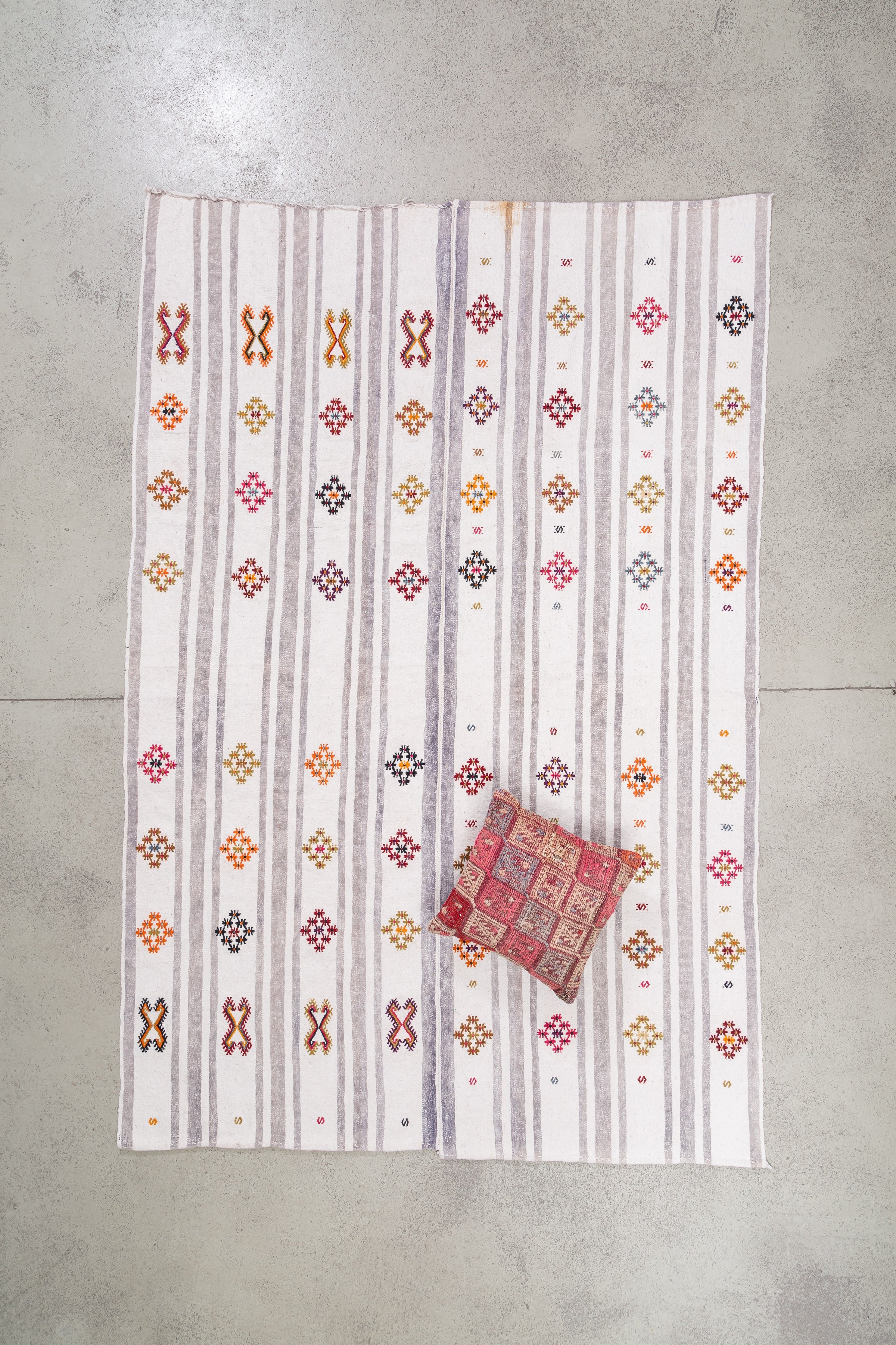 Vintage Kilim Adana 236x160cm - Wild Heart Free Soul