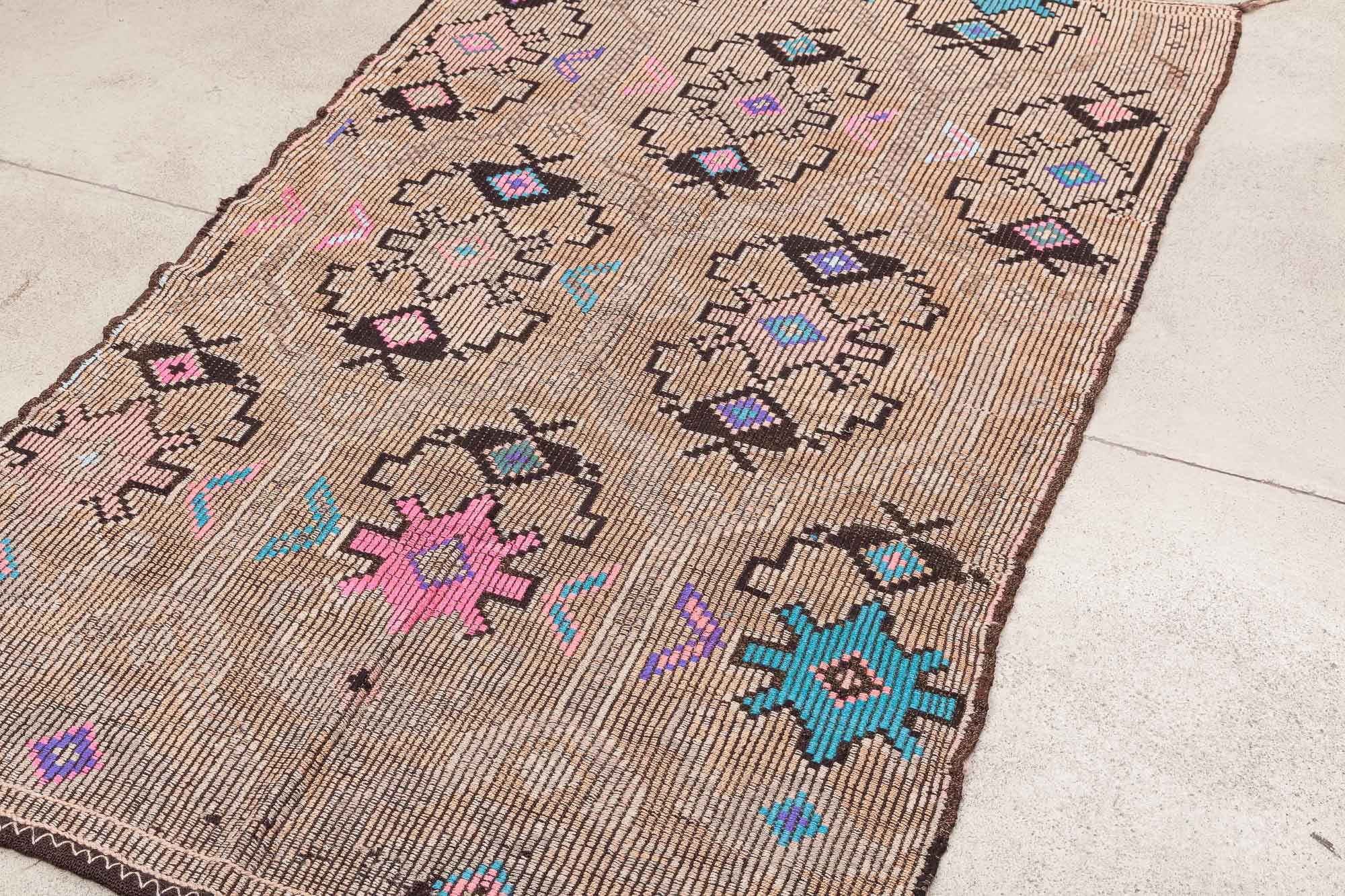 Vintage Kilim Anamur 212 x 131cm - Wild Heart Free Soul