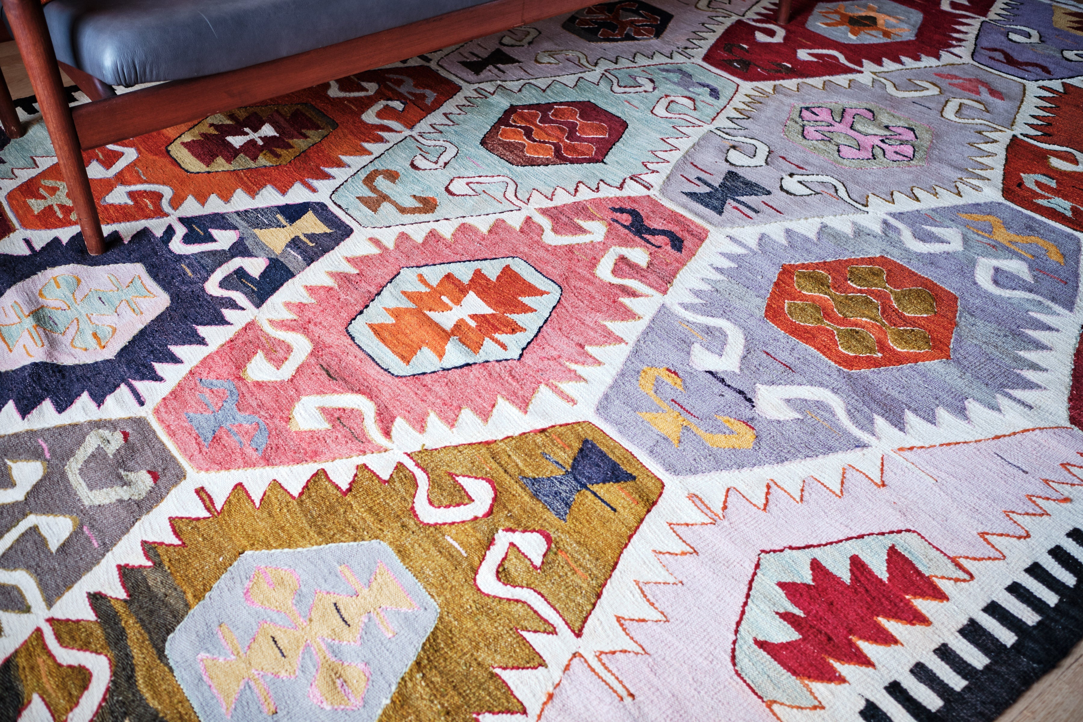 Vintage Kilim Anatolia 312x231cm - Wild Heart Free Soul