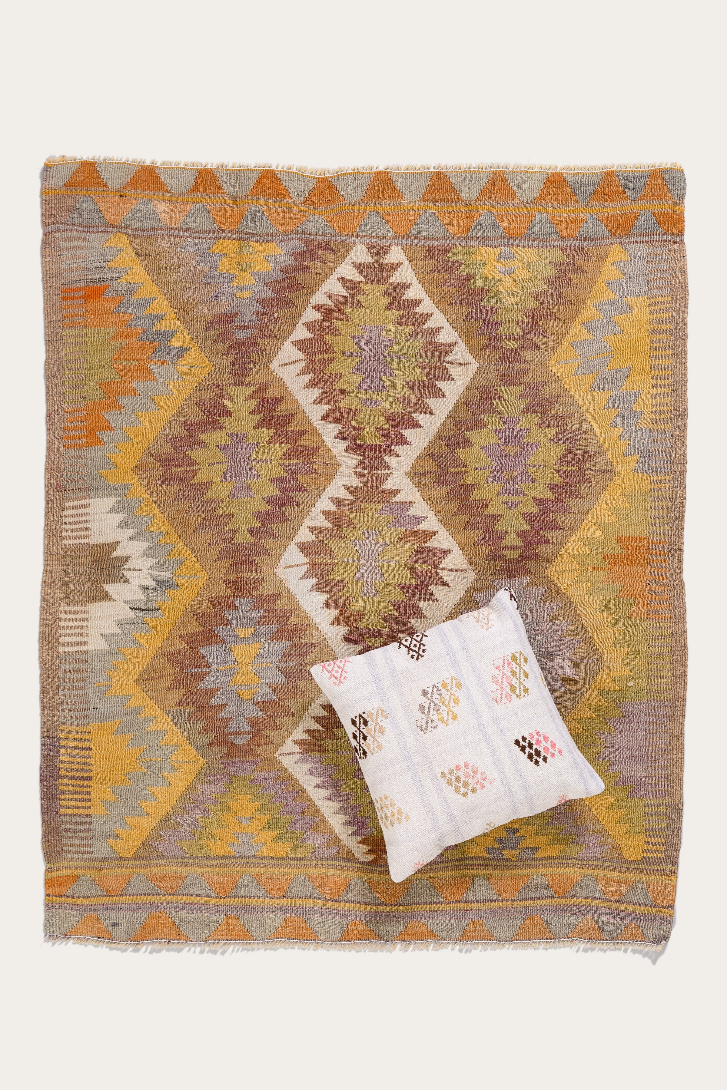 Vintage Kilim Barak 137x135cm - Wild Heart Free Soul