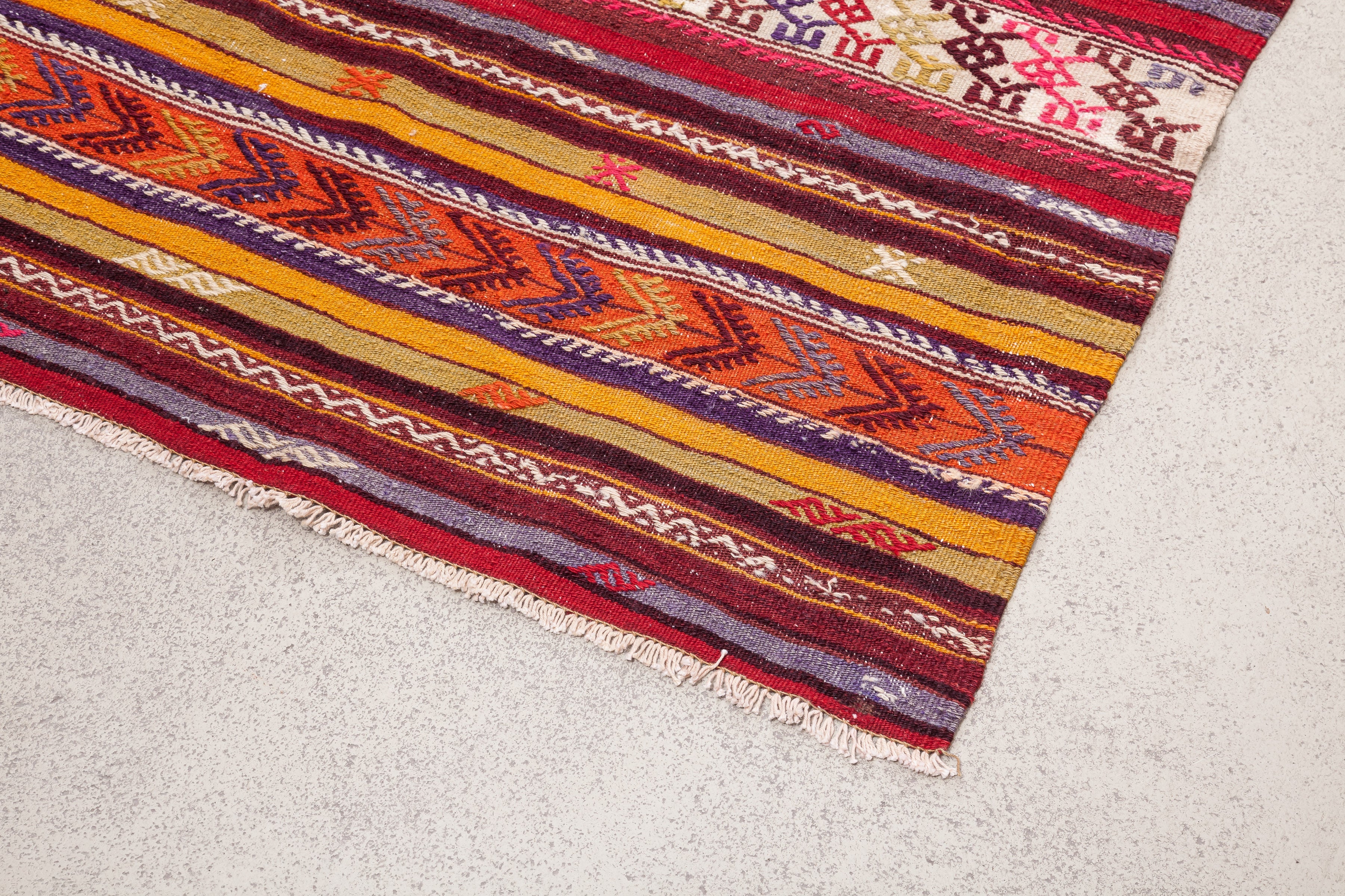 Vintage Kilim Cal 233 x 165 cm - Wild Heart Free Soul